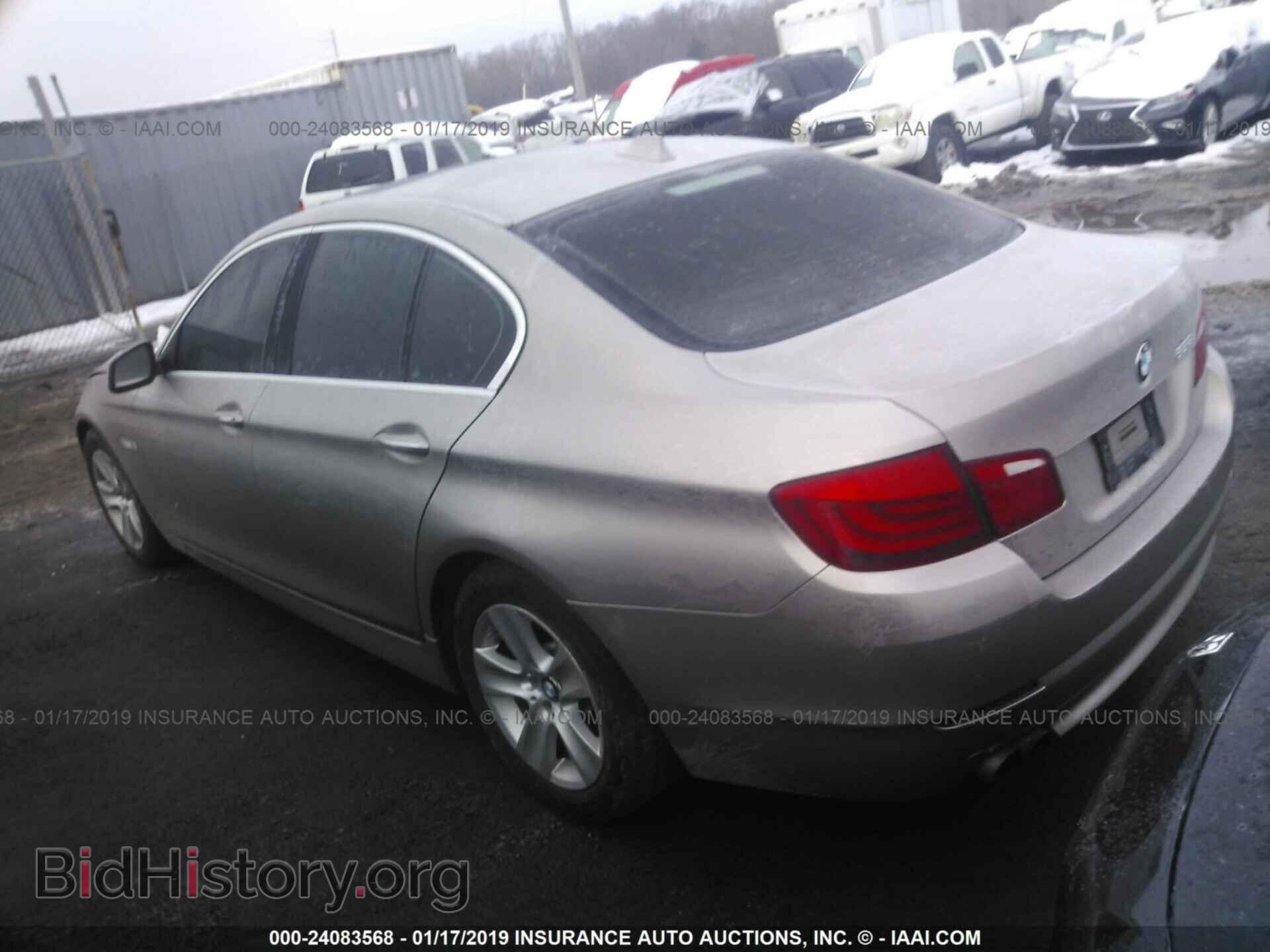 2011 BMW 528 - VIN: WBAFR1C52BC747238 - Фото 3