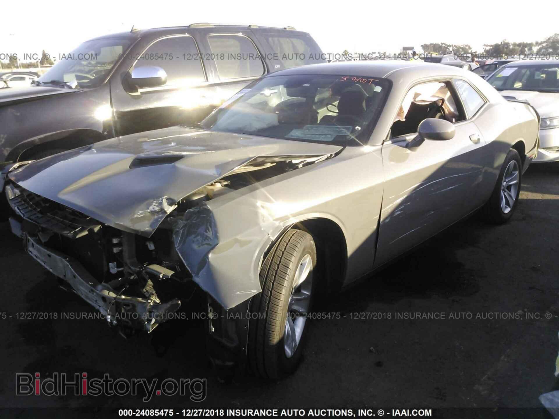 2018 DODGE CHALLENGER - VIN: 2C3CDZAG3JH138442 - Фото 2