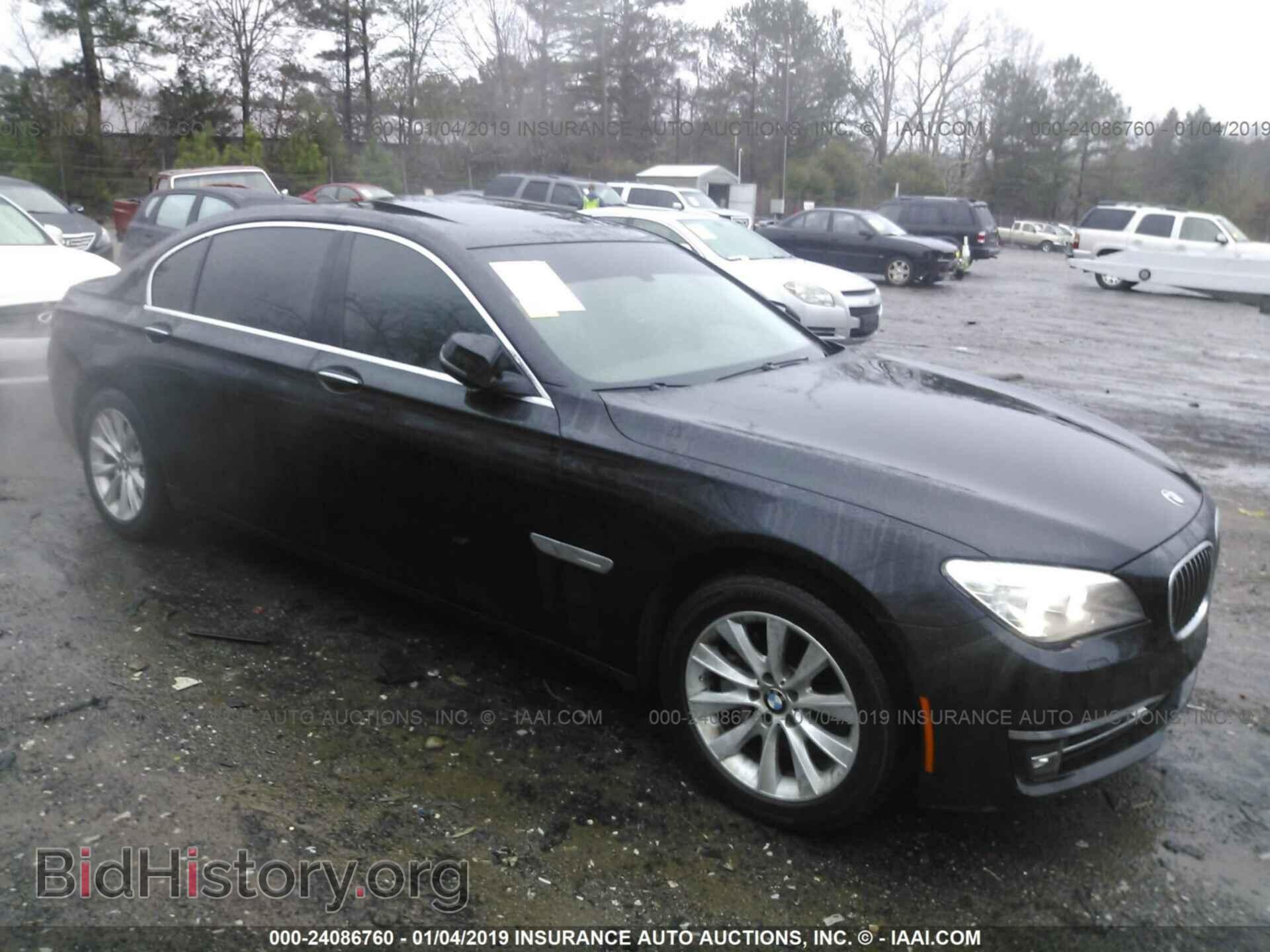 Photo WBAYF4C53DD127546 - BMW 740 2013