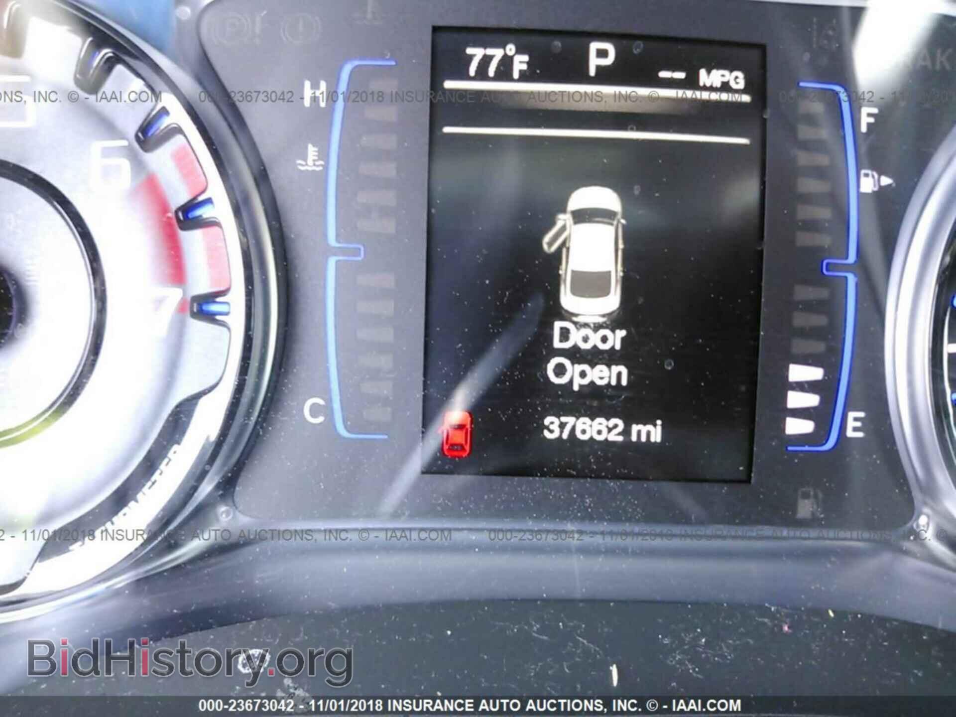 2016 CHRYSLER 200 - VIN: 1C3CCCBB5GN160865 - Фото 7