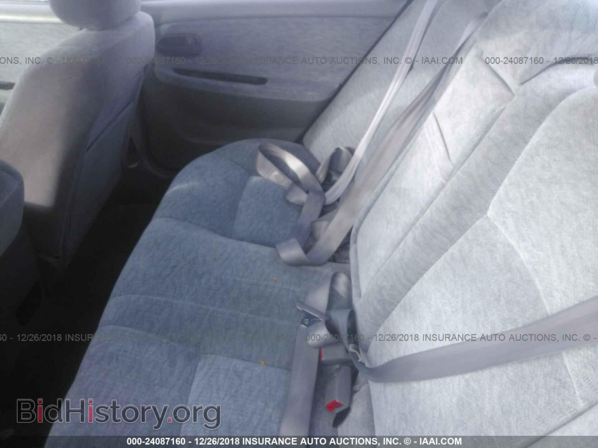 2005 KIA OPTIMA - VIN: KNAGD128X55427575 - Фото 8