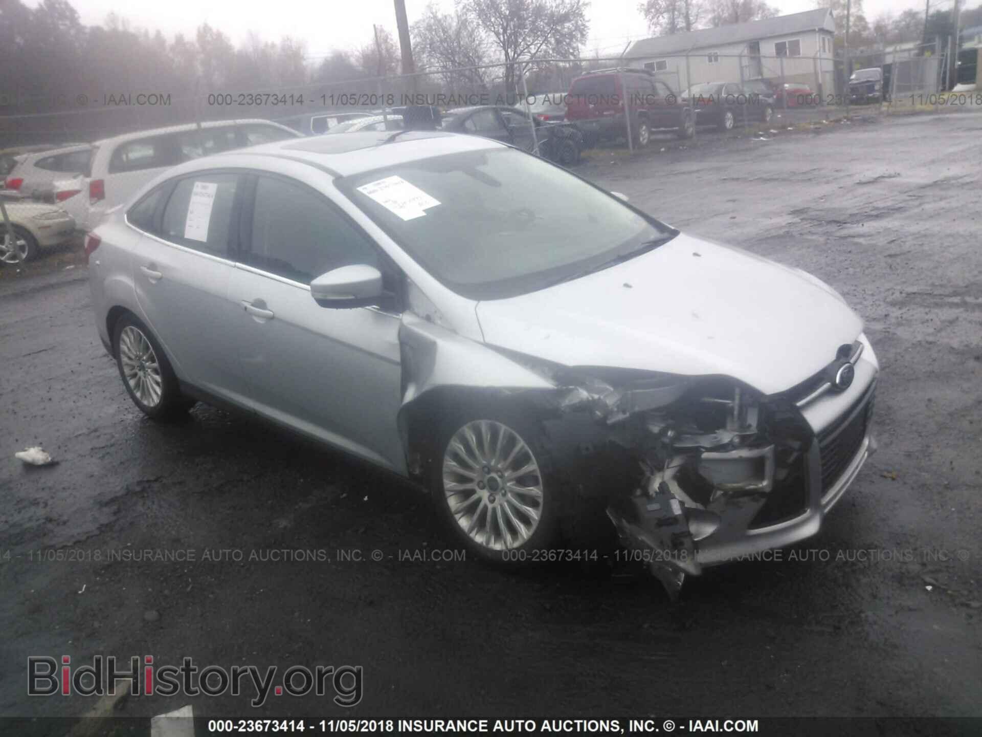 Photo 1FAHP3J23CL472413 - FORD FOCUS 2012