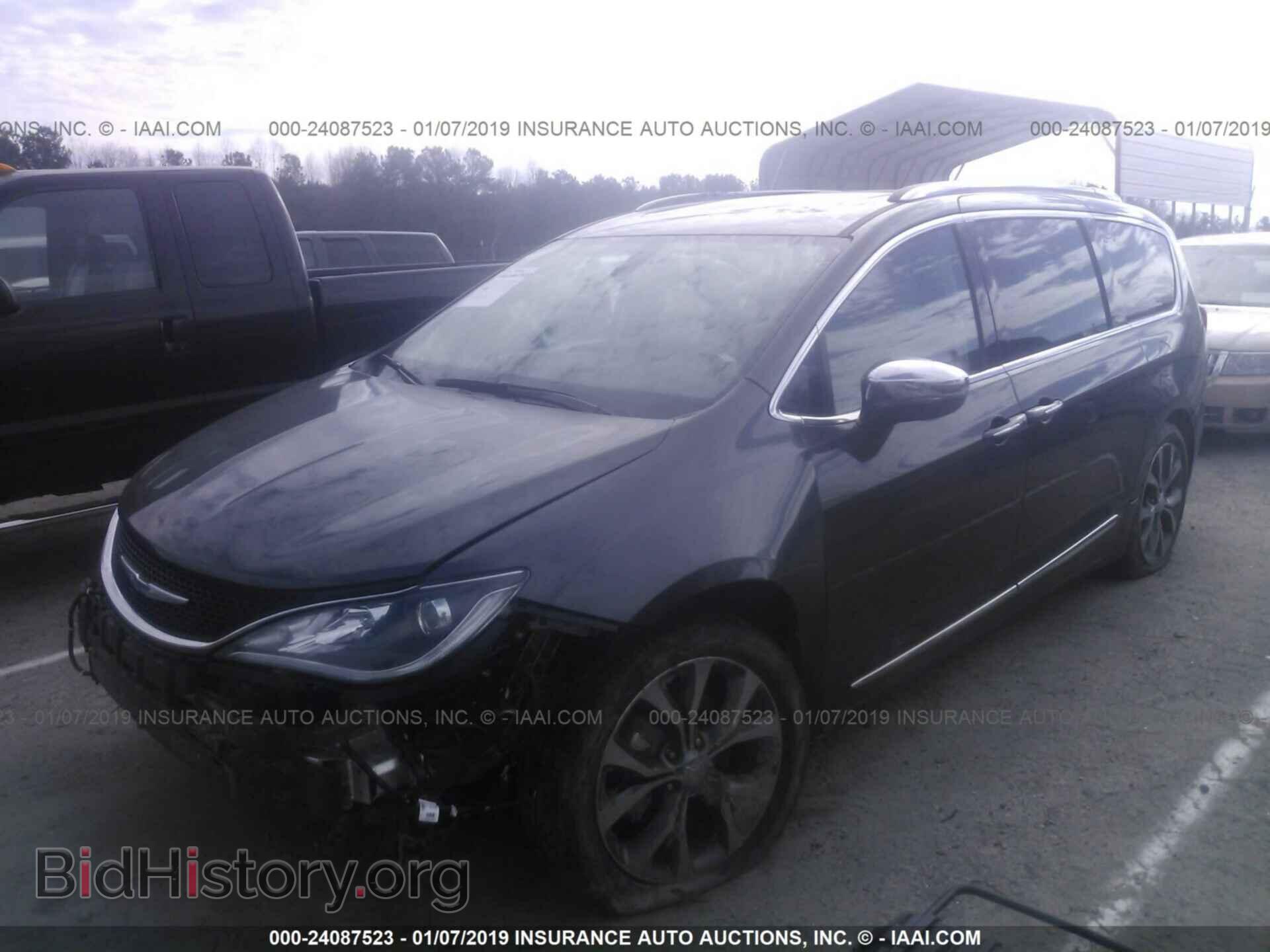 2017 CHRYSLER PACIFICA - VIN: 2C4RC1GG2HR751920 - Photo 2