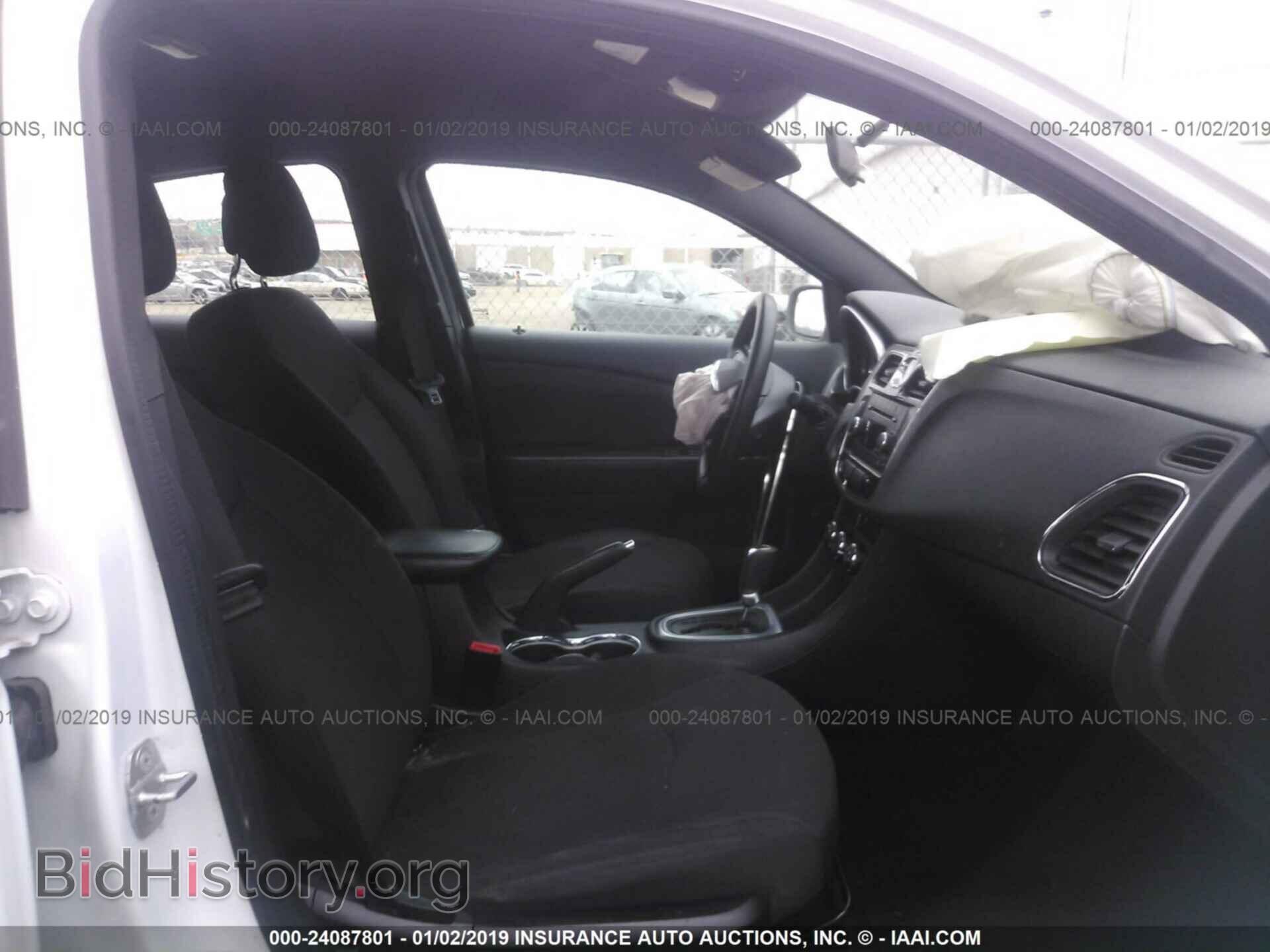 2014 CHRYSLER 200 - VIN: 1C3CCBAB7EN212473 - Фото 5