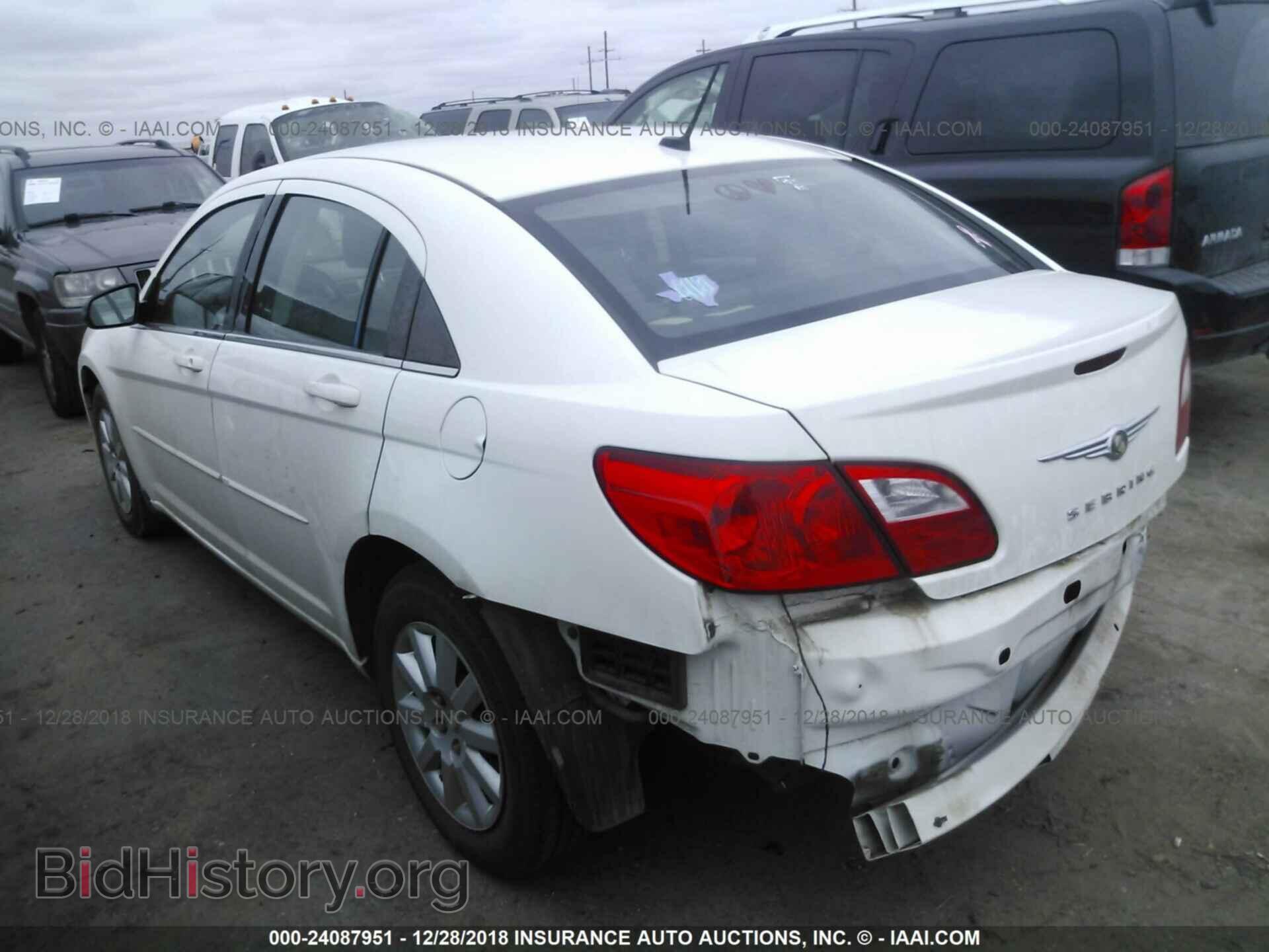 2010 CHRYSLER SEBRING - VIN: 1C3CC4FB8AN180552 - Фото 3