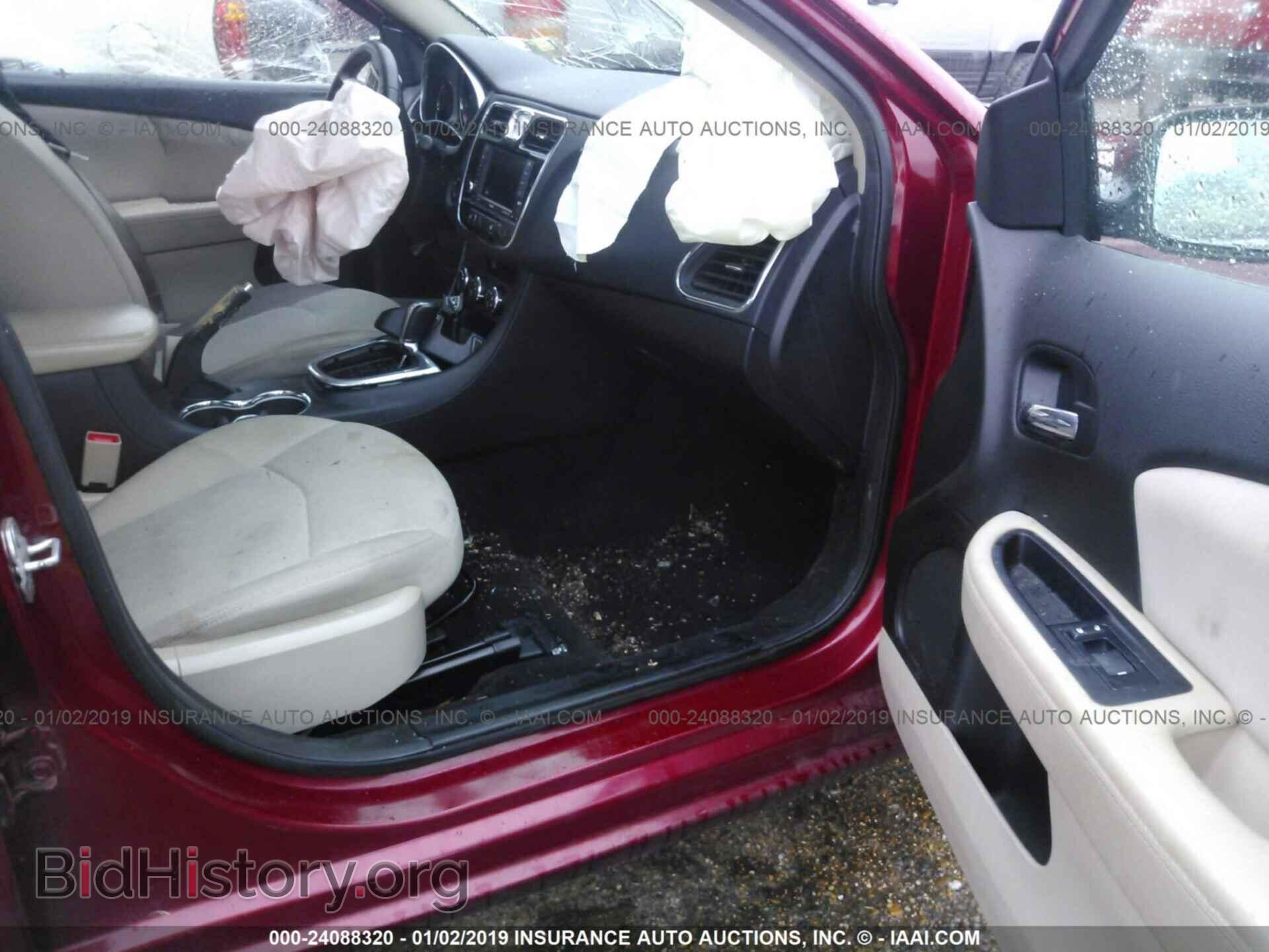 2012 CHRYSLER 200 - VIN: 1C3CCBBB9CN188611 - Фото 5