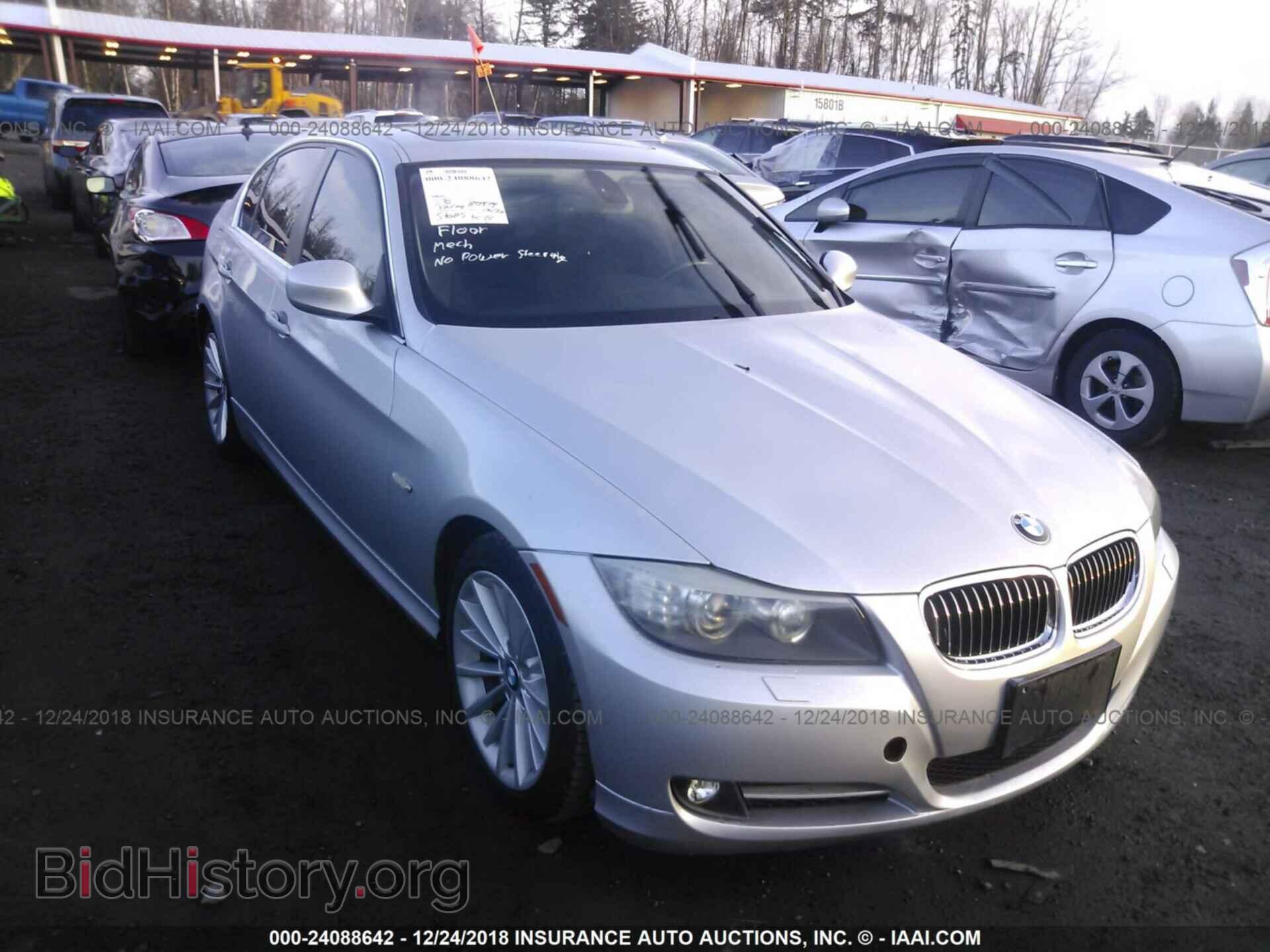Photo WBAPM5C5XBE577497 - BMW 335 2011