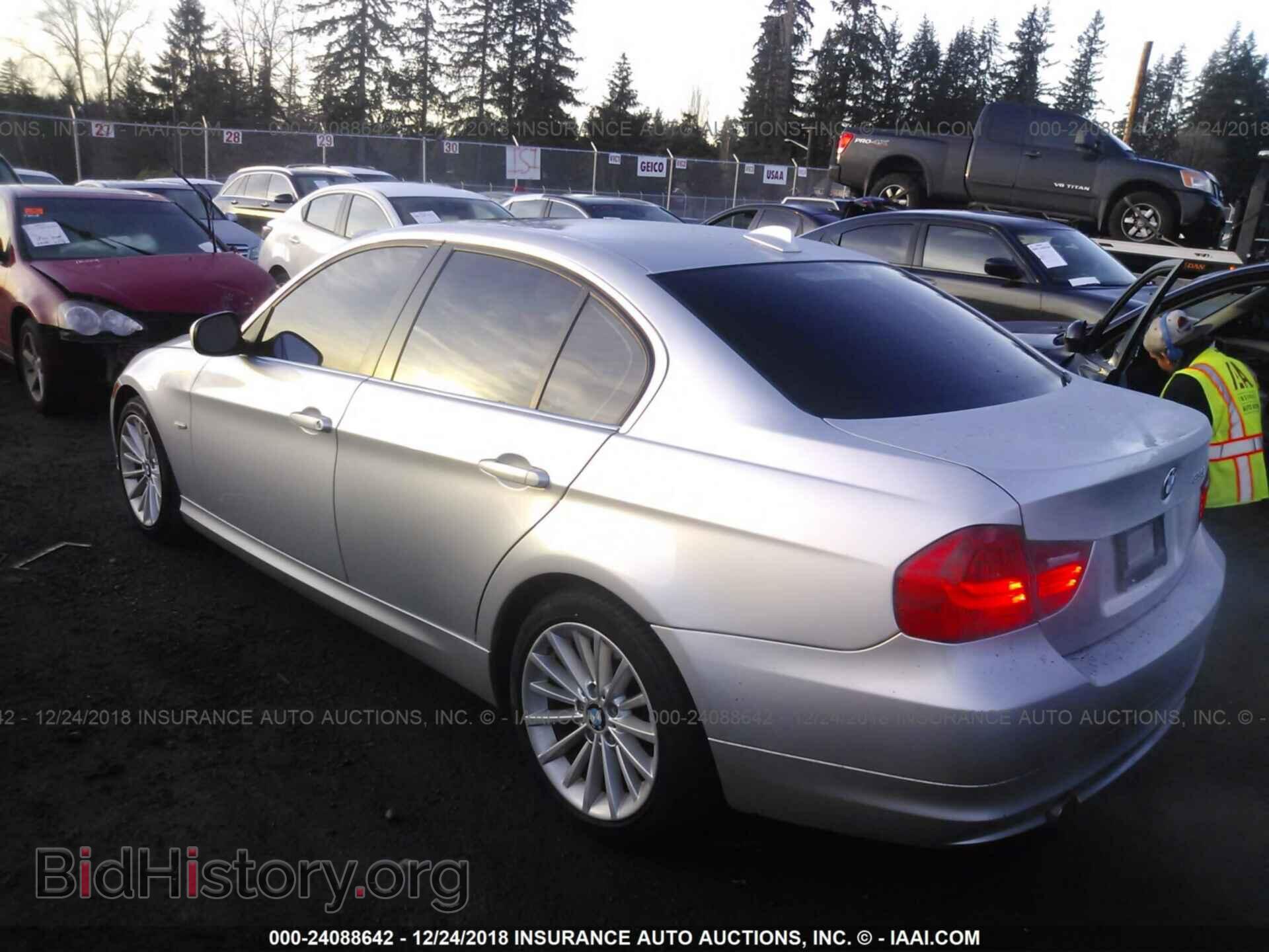 2011 BMW 335 - VIN: WBAPM5C5XBE577497 - Фото 3
