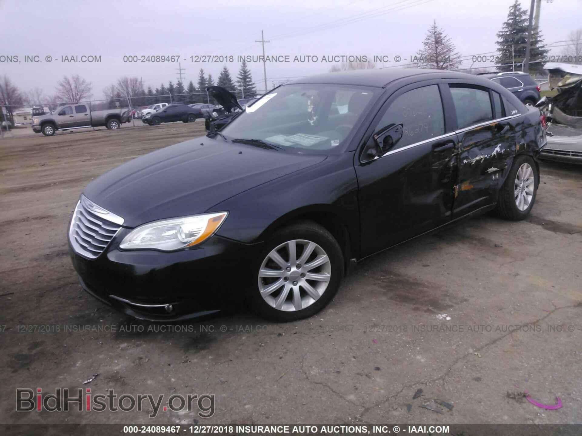 2013 CHRYSLER 200 - VIN: 1C3CCBBBXDN726279 - Фото 2