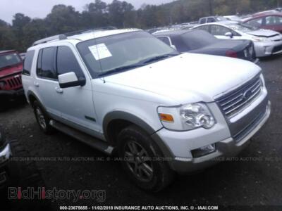 2006 Ford EXPLORER, white — VIN 1FMEU64EX6UA37623, IAAI