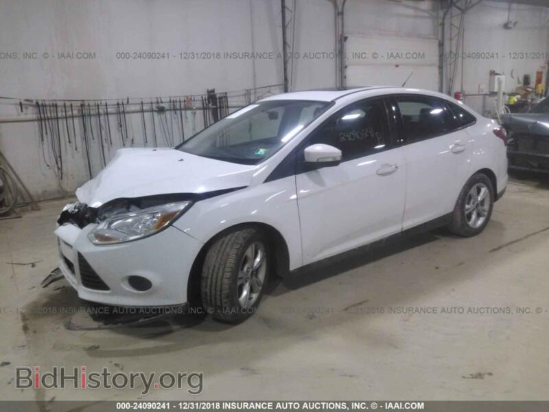 2013 Ford FOCUS (VIN 1FADP3F22DL325850) — фото 2 из 10