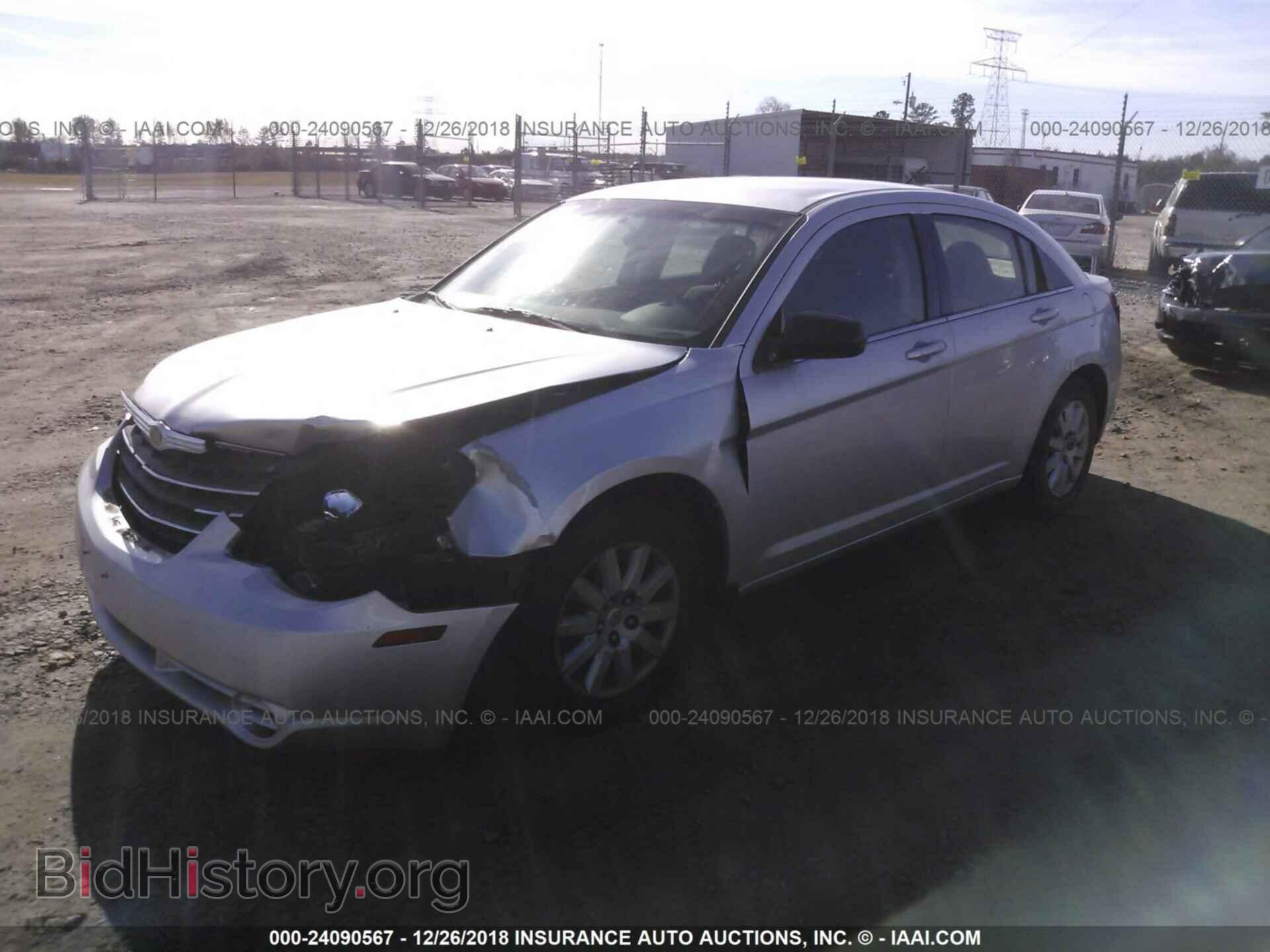 2010 CHRYSLER SEBRING - VIN: 1C3CC4FB2AN219720 - Photo 2