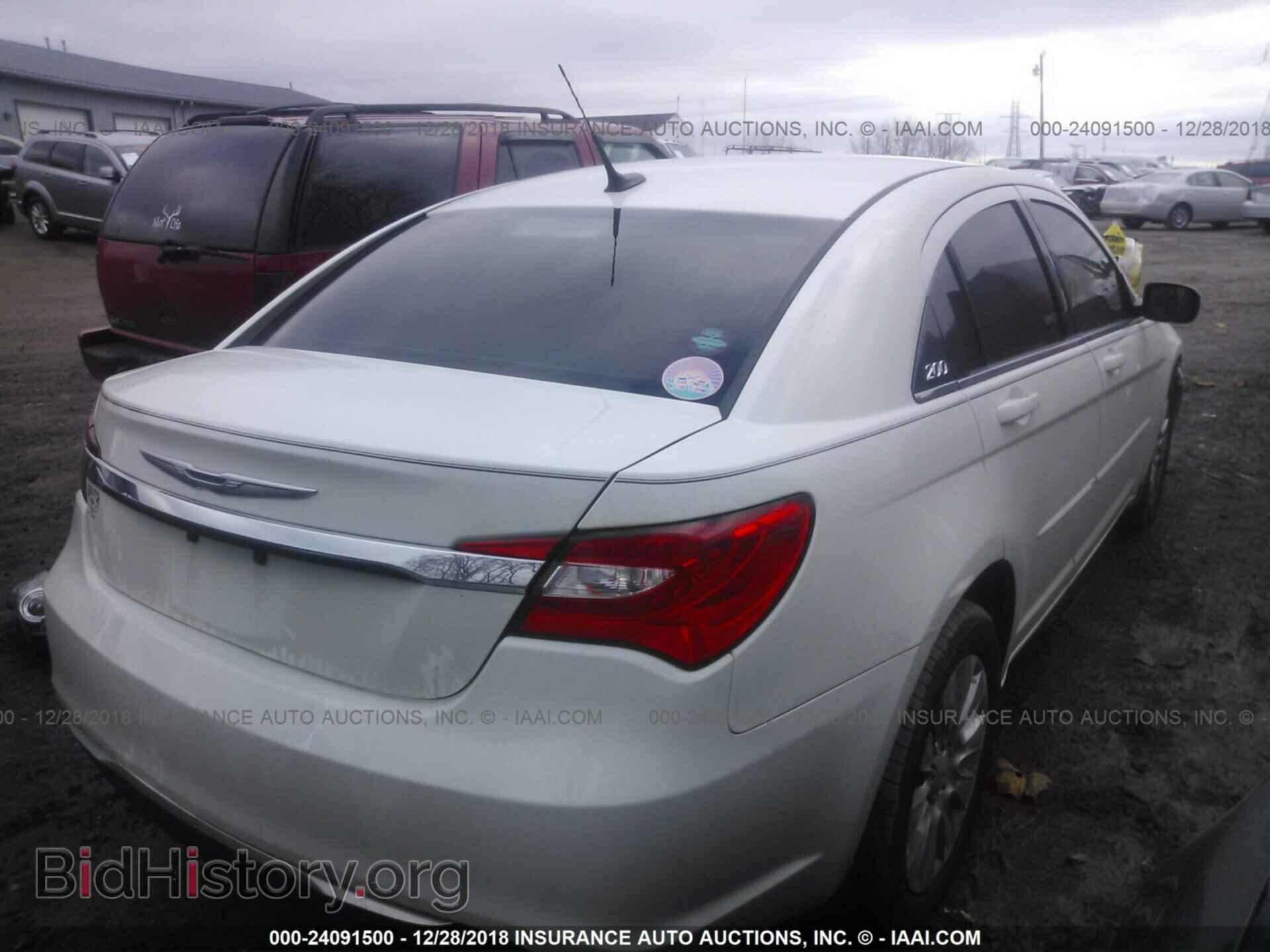 2011 CHRYSLER 200 - VIN: 1C3BC4FB2BN515690 - Фото 4