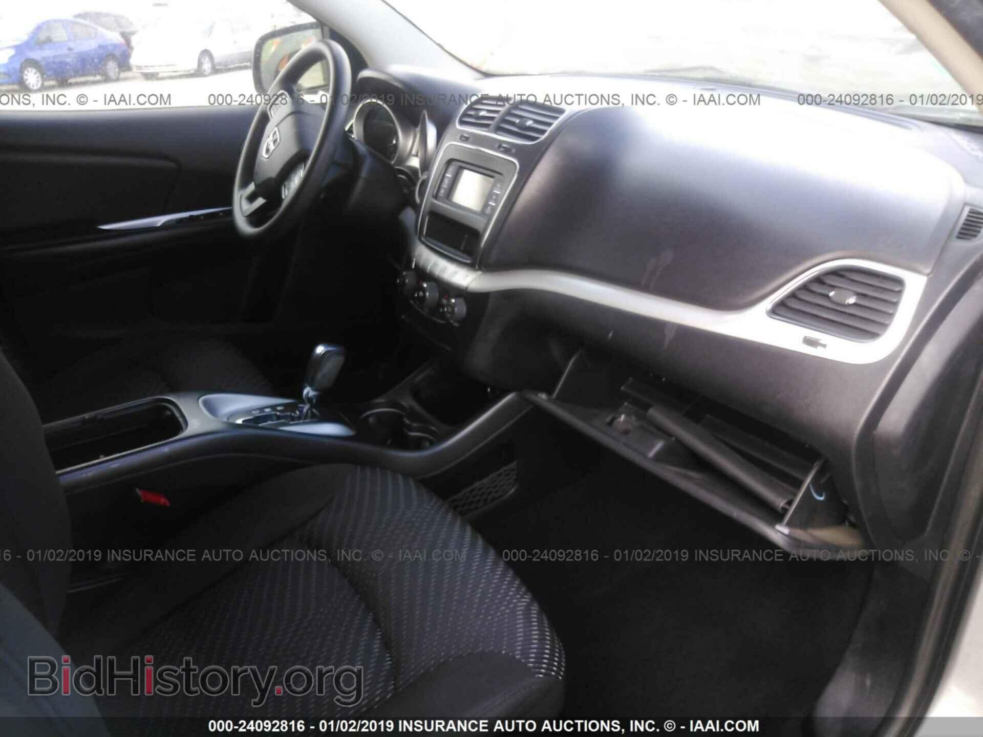 2016 Dodge Journey - VIN: 3C4PDCBG4GT100534 - Фото 5