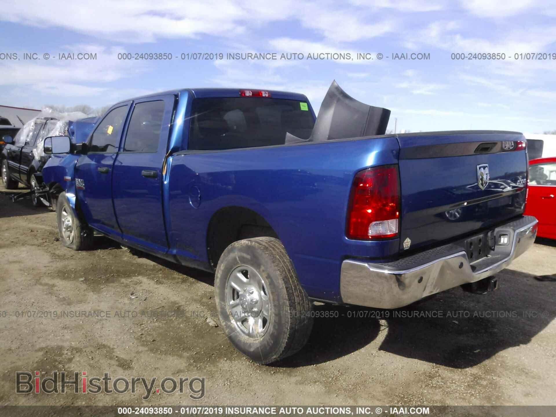 2017 RAM 2500 - VIN: 3C6UR5CJ7HG679501 - Photo 3