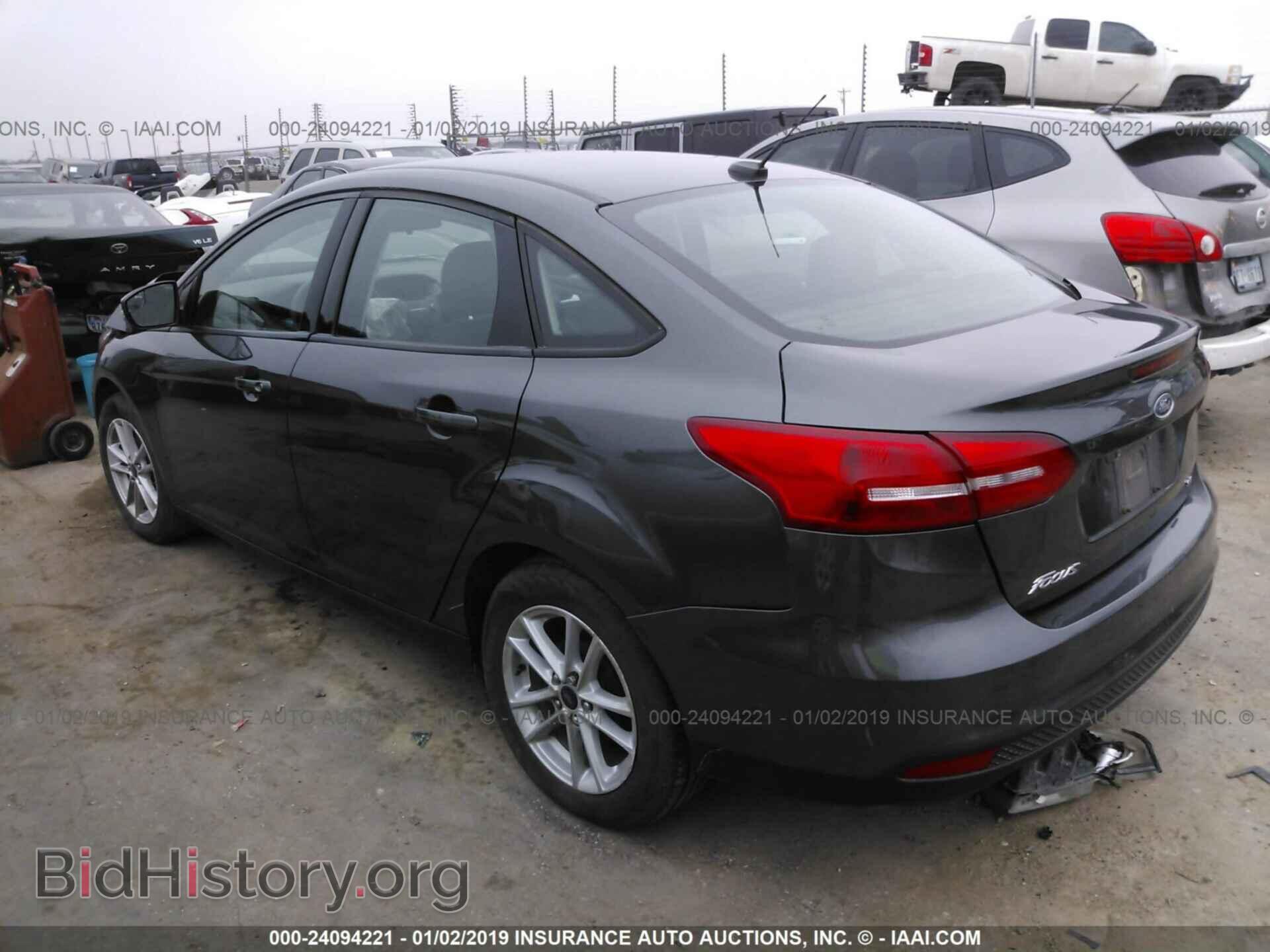 2017 FORD FOCUS - VIN: 1FADP3F20HL229785 - Фото 3