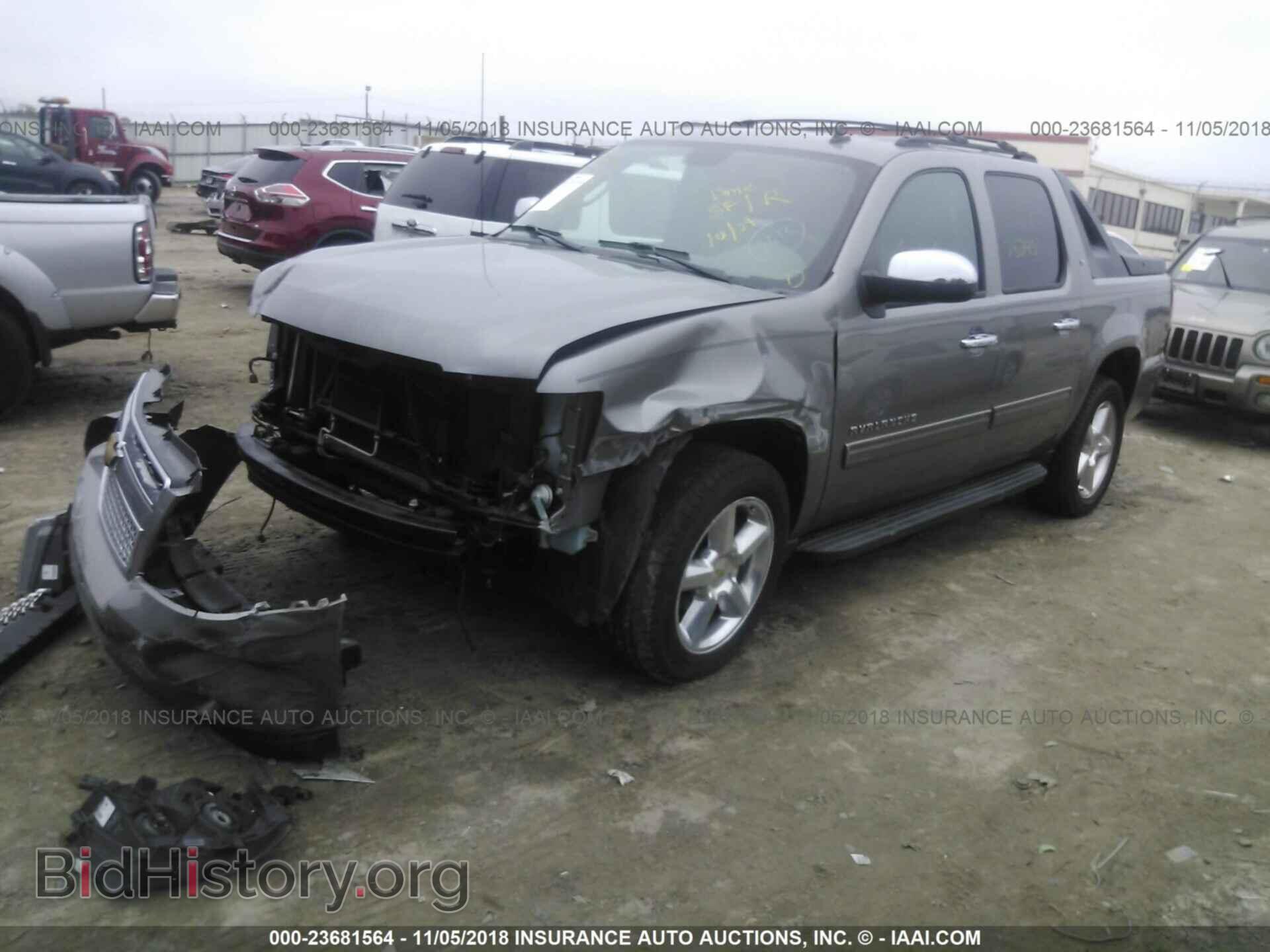 2012 CHEVROLET AVALANCHE - VIN: 3GNMCFE0XCG221973 - Фото 2
