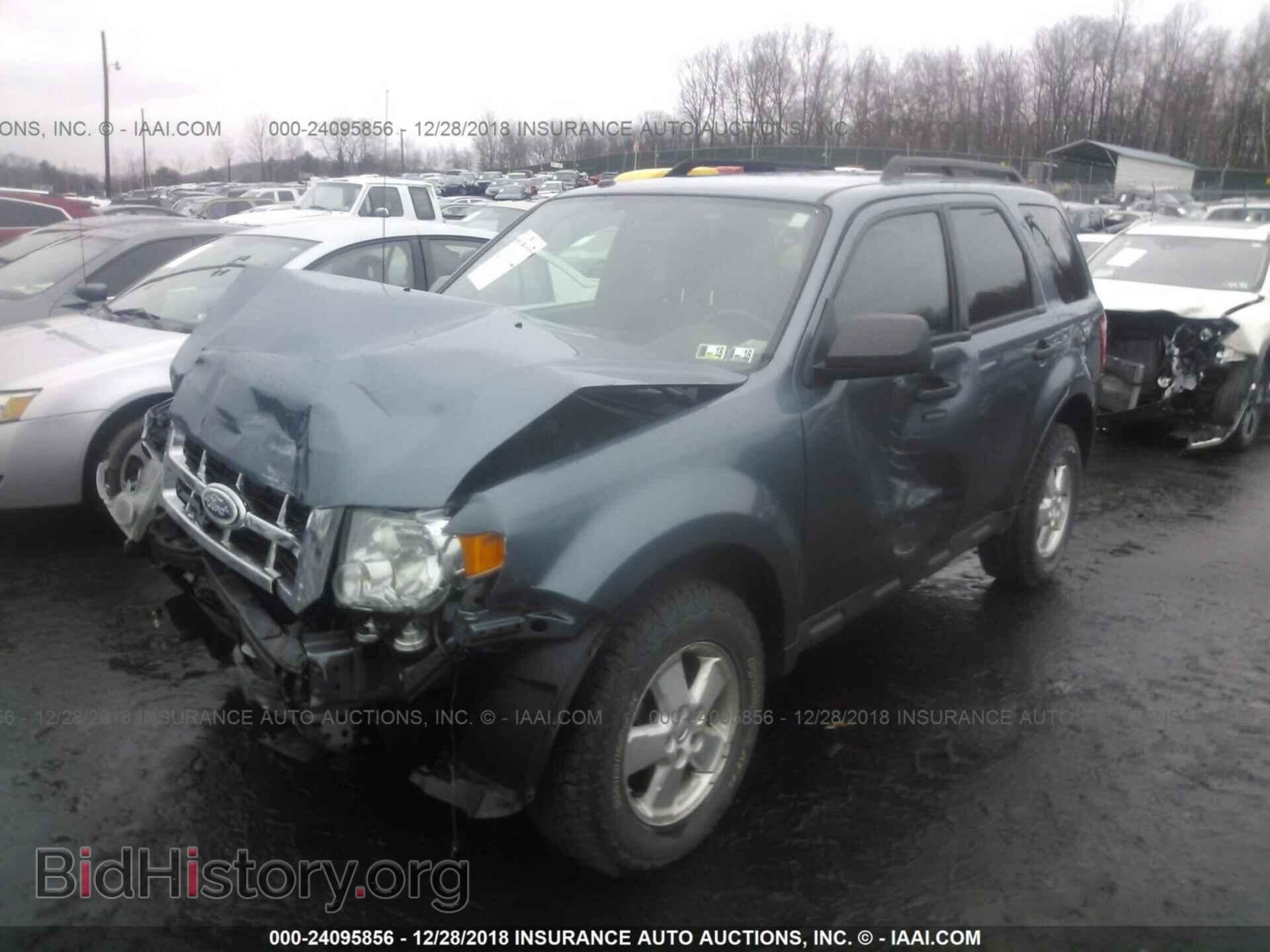 2011 FORD ESCAPE - VIN: 1FMCU9DG7BKA52578 - Photo 2