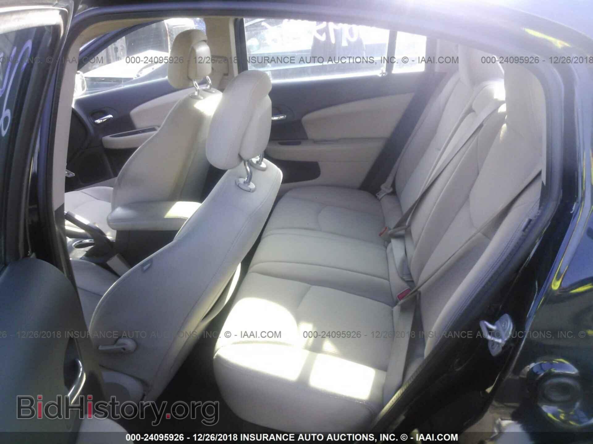 2011 CHRYSLER 200 - VIN: 1C3BC1FG6BN512043 - Photo 8