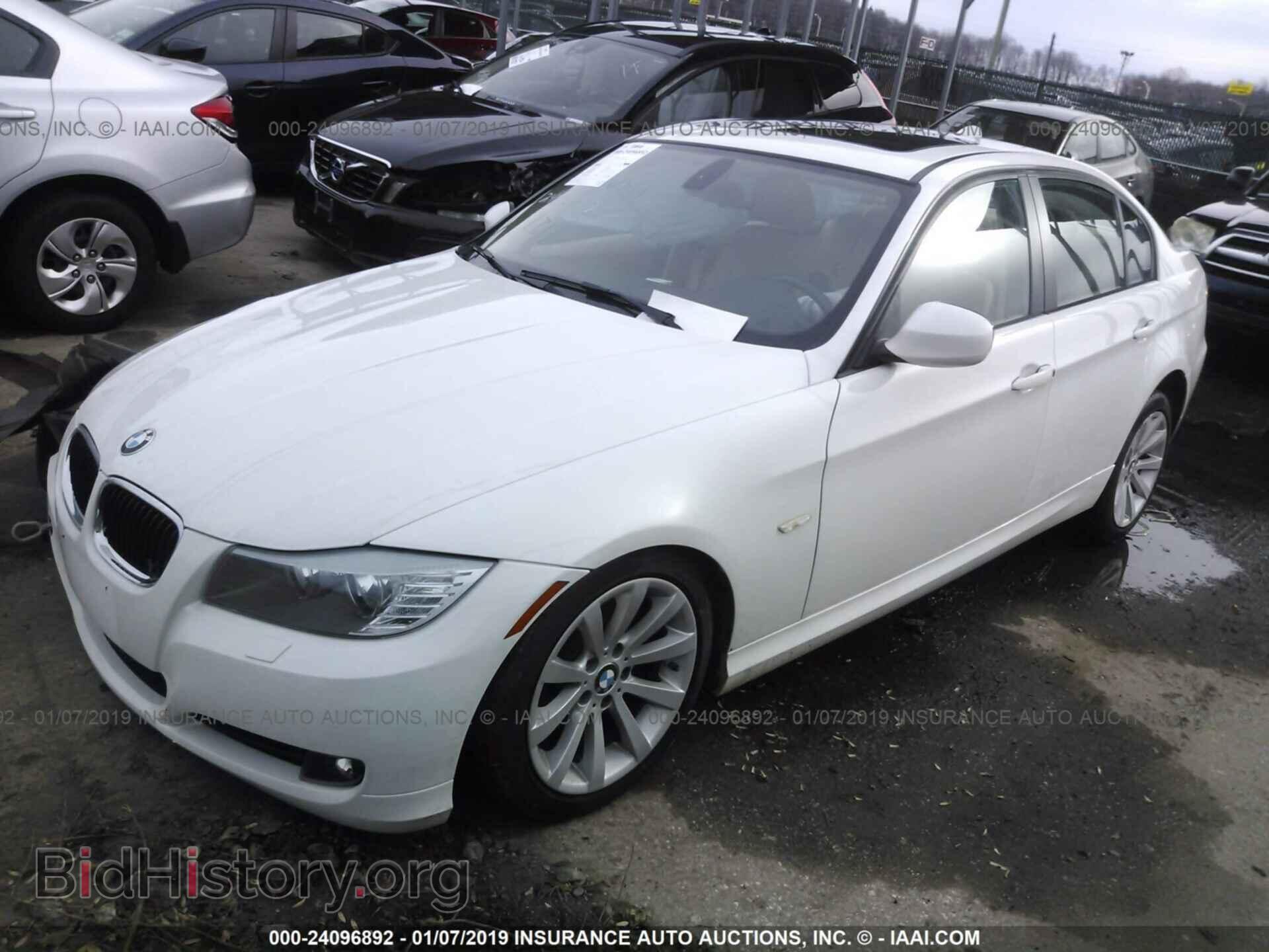 2011 BMW 328 - VIN: WBAPH5C56BA441623 - Фото 2