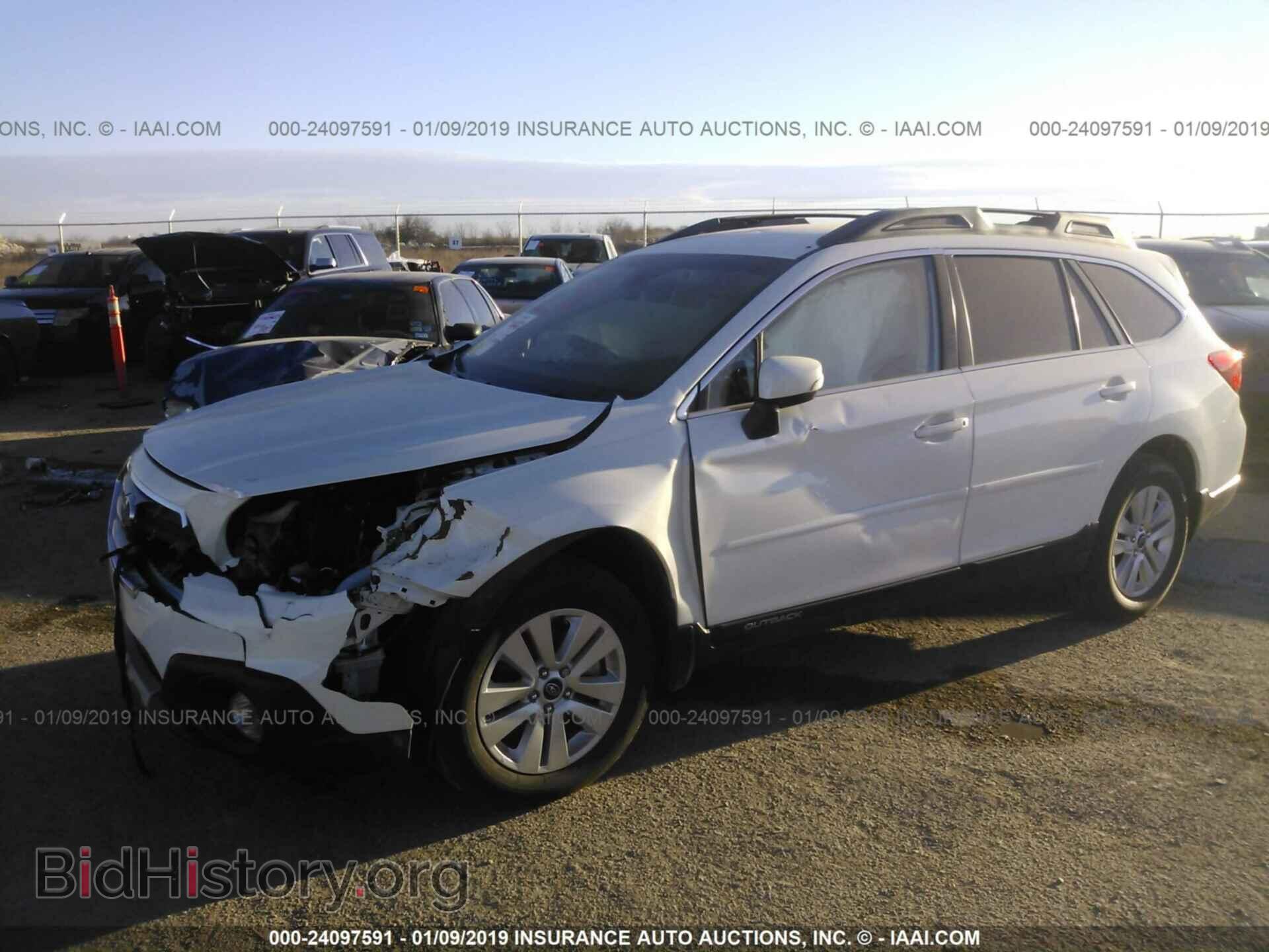2017 SUBARU OUTBACK - VIN: 4S4BSAFC8H3328122 - Фото 2