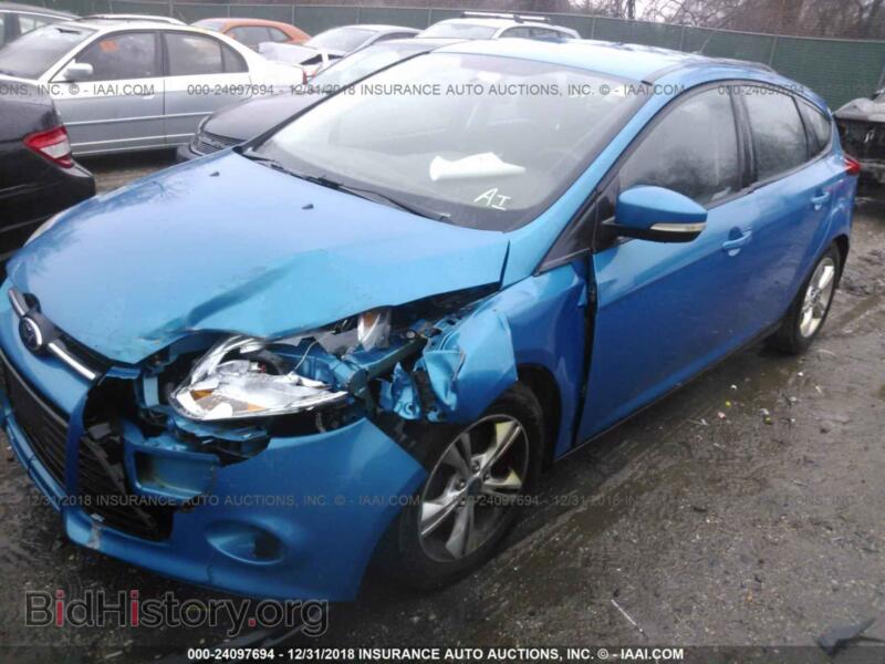 2013 Ford FOCUS (VIN 1FADP3K28DL129885) — фото 2 из 10