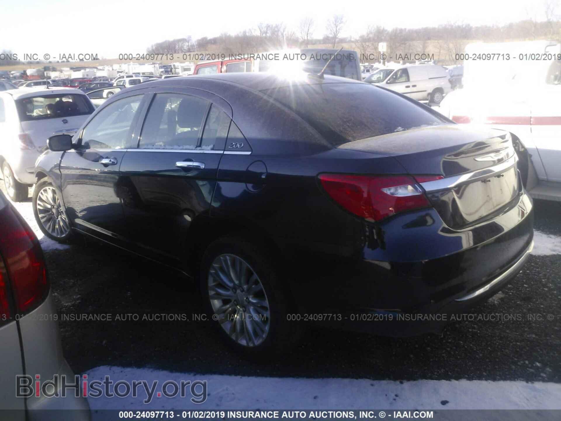 2012 CHRYSLER 200 - VIN: 1C3CCBCG8CN189744 - Photo 3