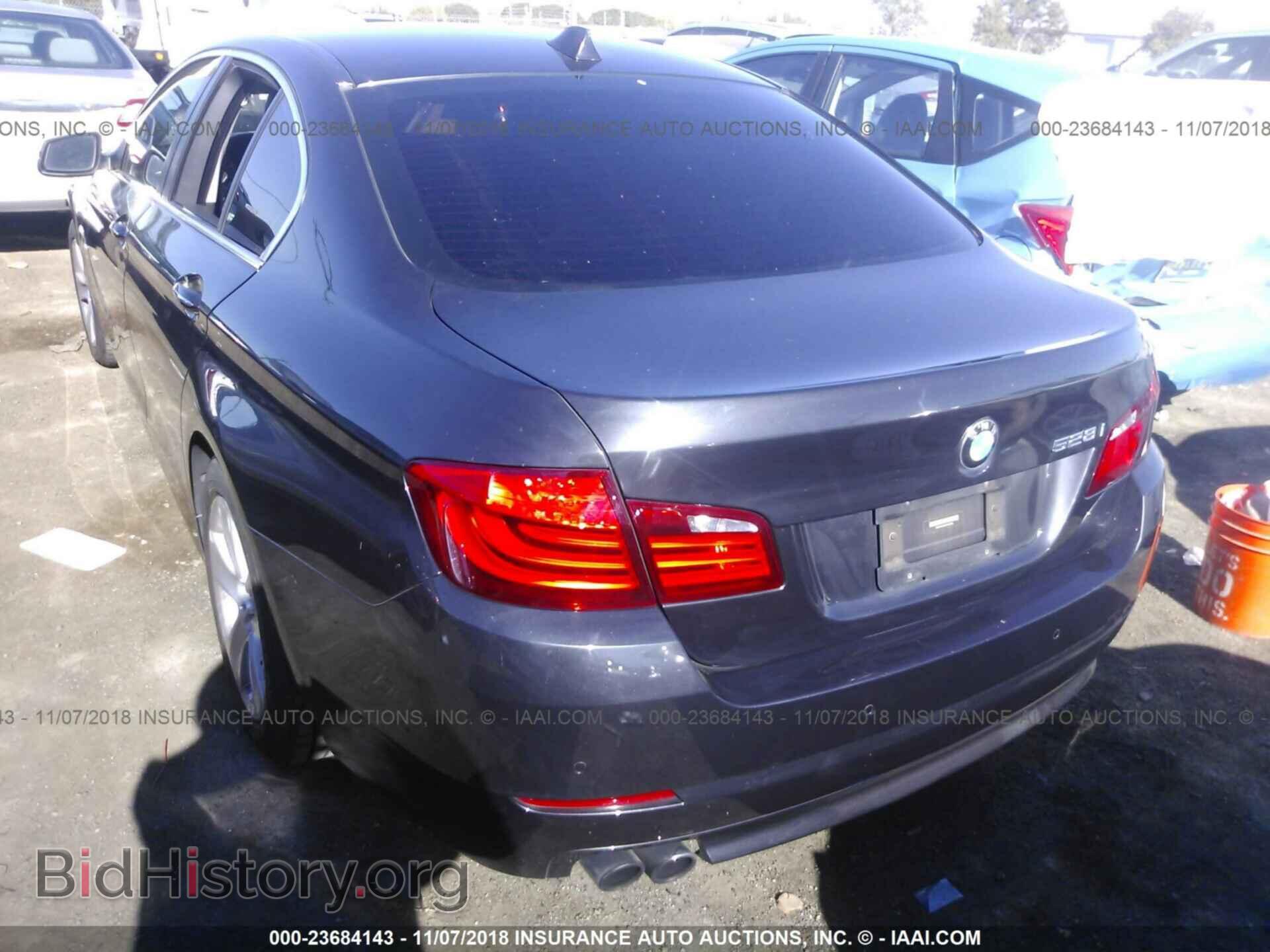 2012 BMW 528 - VIN: WBAXH5C55CDW06805 - Фото 3
