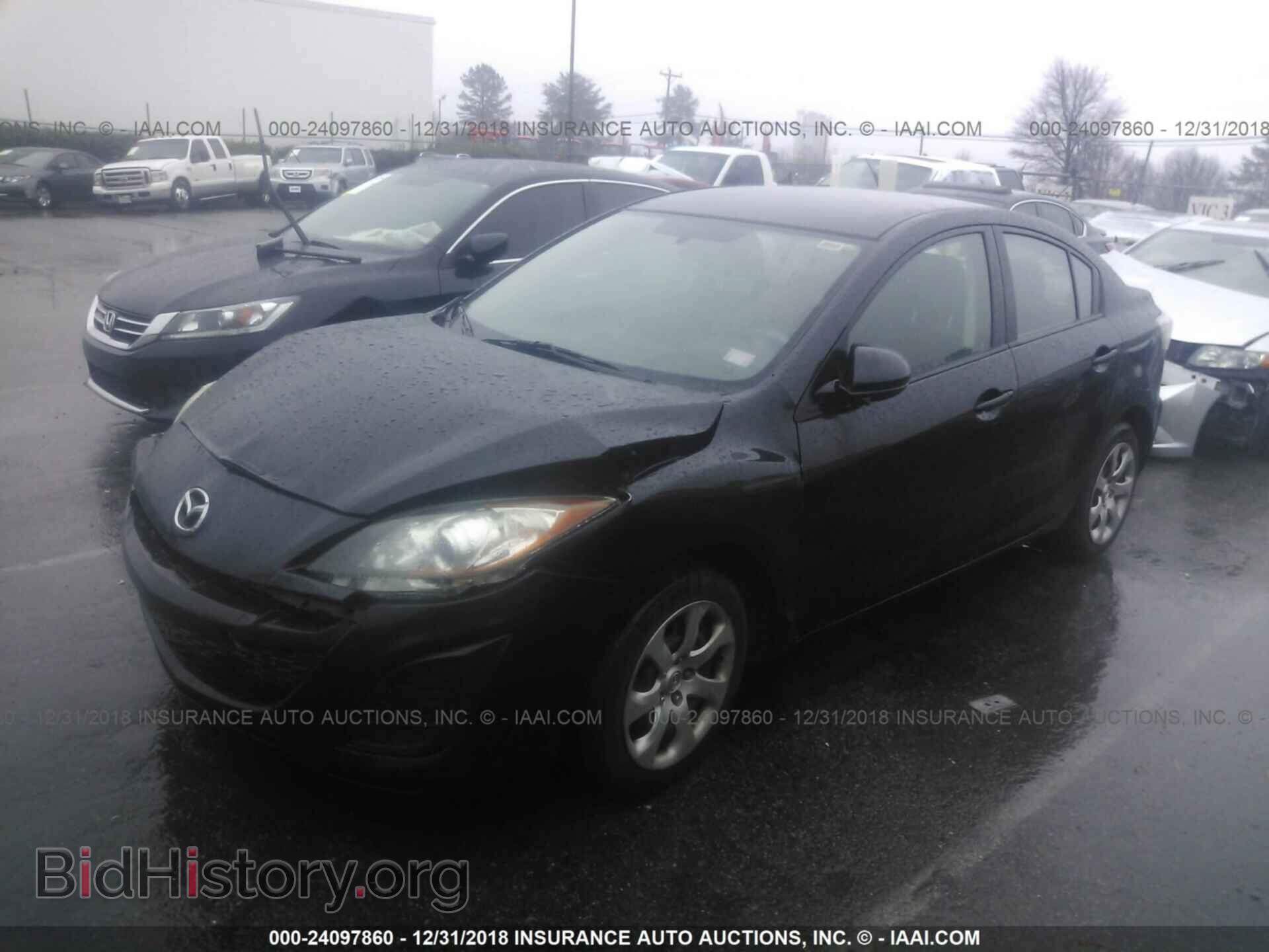 2011 MAZDA 3 - VIN: JM1BL1UF3B1368061 - Фото 2