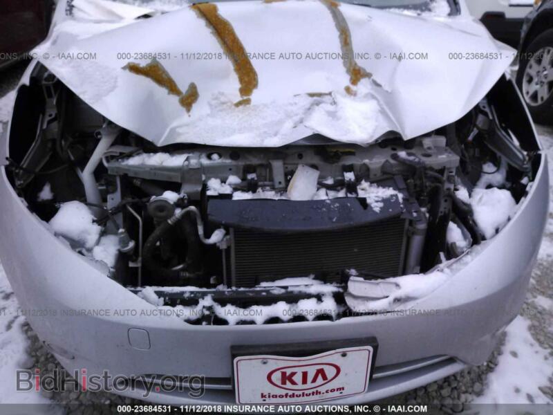 2016 Nissan VERSA NOTE (VIN 3N1CE2CP1GL402483) — photo 6 of 10