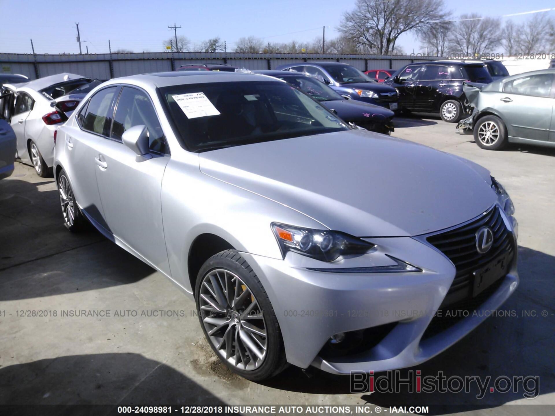 Photo JTHBF1D25F5055000 - LEXUS IS 2015