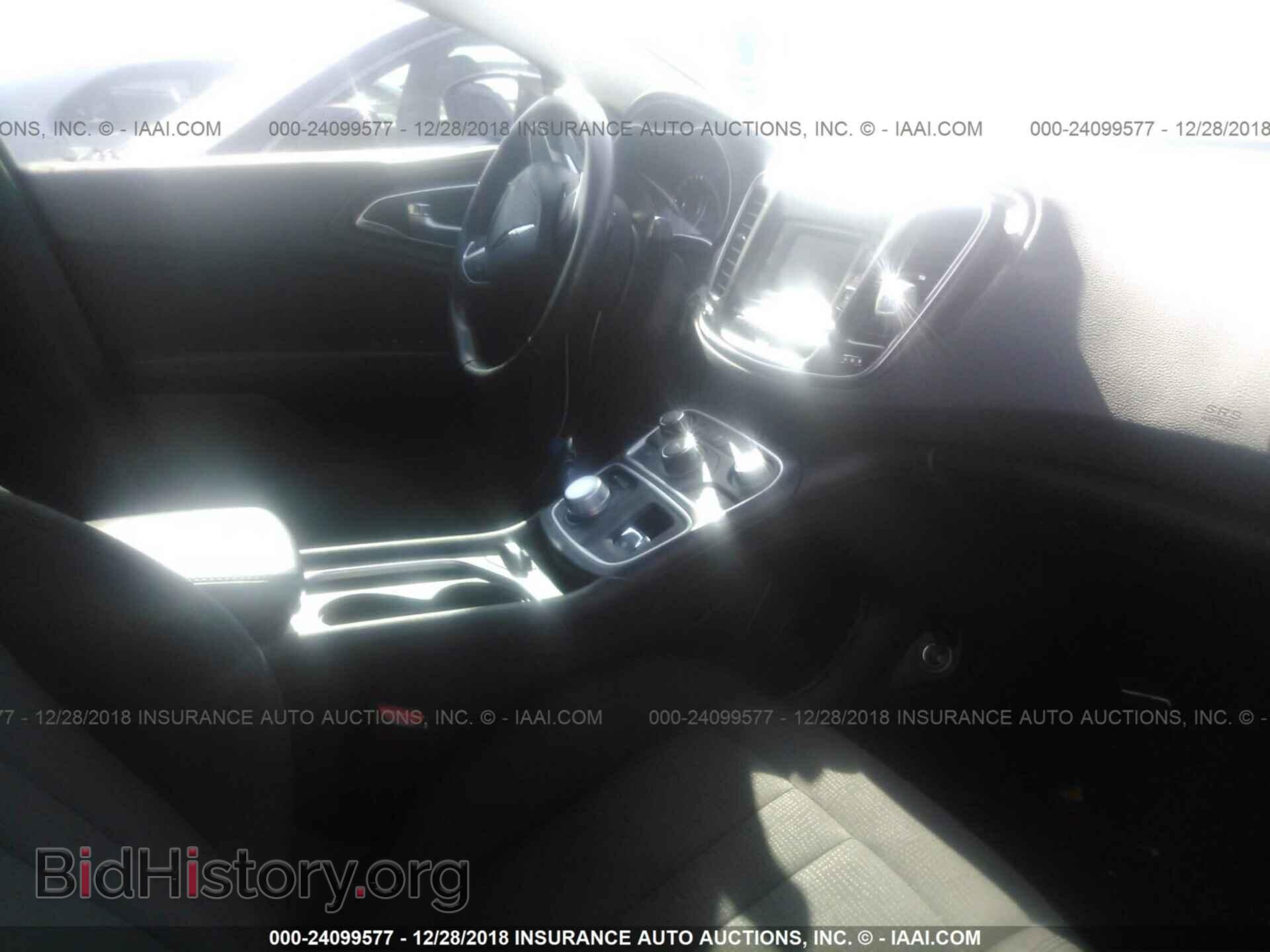 2016 CHRYSLER 200 - VIN: 1C3CCCFB9GN196603 - Photo 5