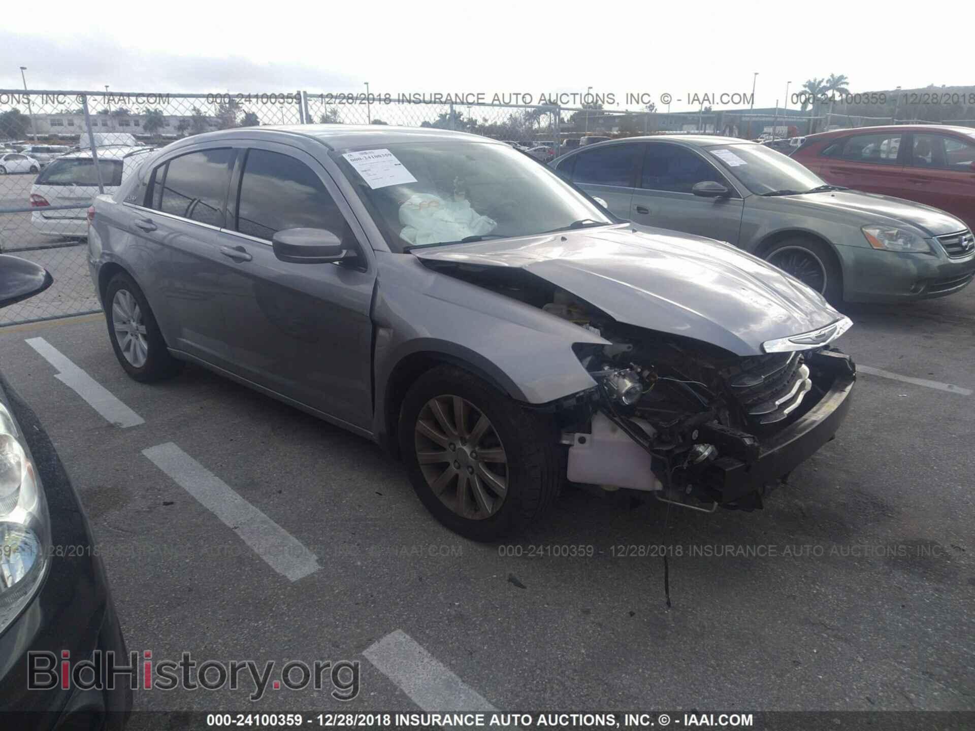 Фотография 1C3CCBBB0DN601288 - CHRYSLER 200 2013