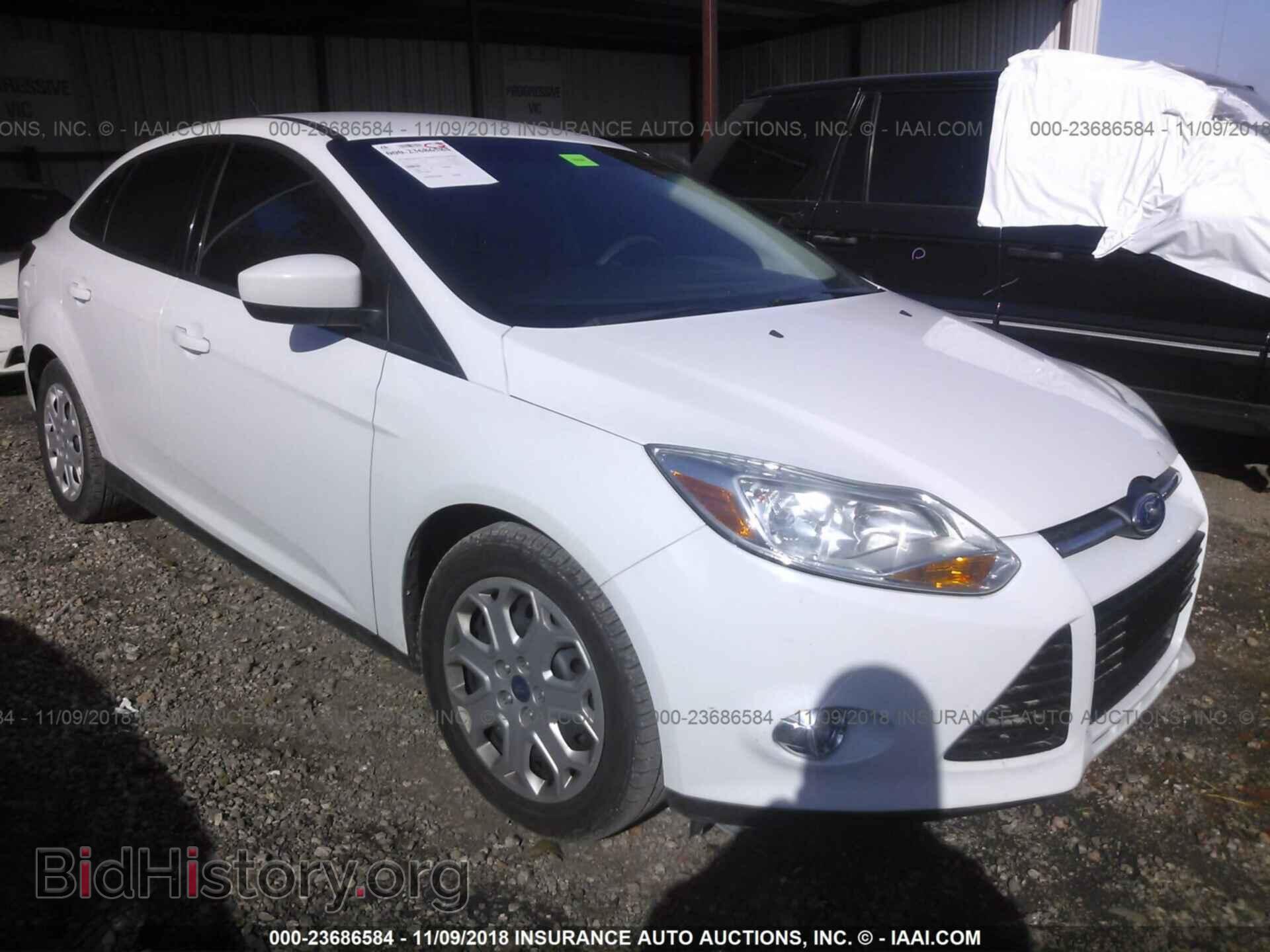 Photo 1FAHP3F26CL208062 - FORD FOCUS 2012