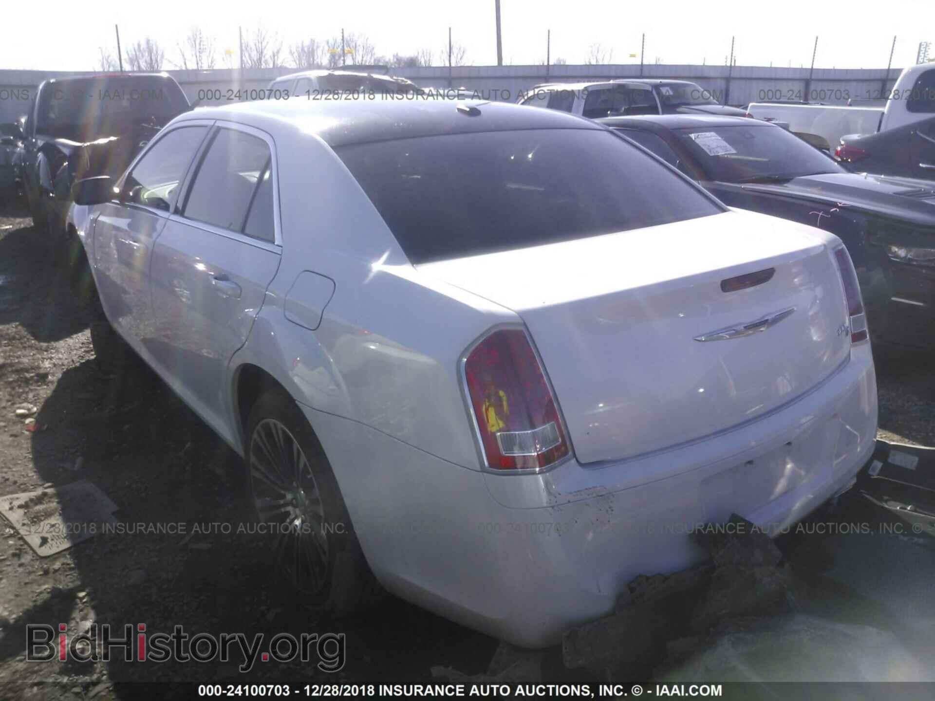 2014 CHRYSLER 300 - VIN: 2C3CCABG7EH136346 - Фото 3