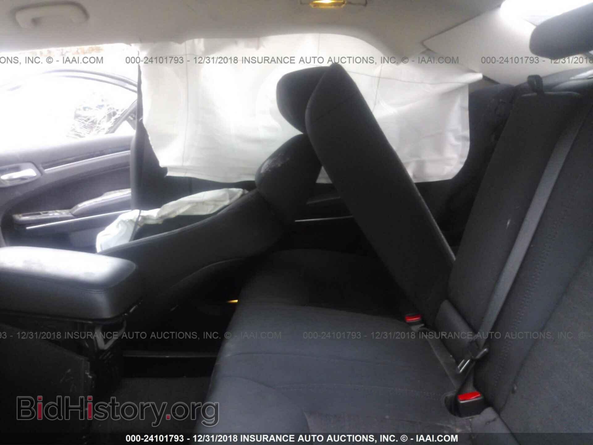 2018 CHRYSLER 300 - VIN: 2C3CCAAG5JH190773 - Photo 8