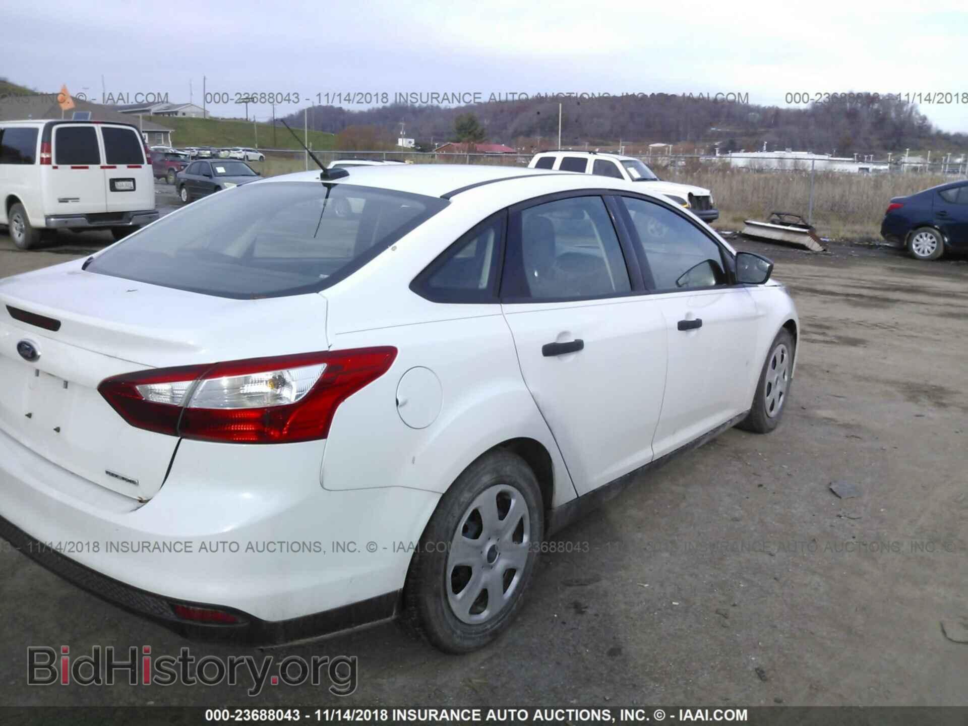 2013 FORD FOCUS - VIN: 1FADP3E24DL105692 - Photo 4