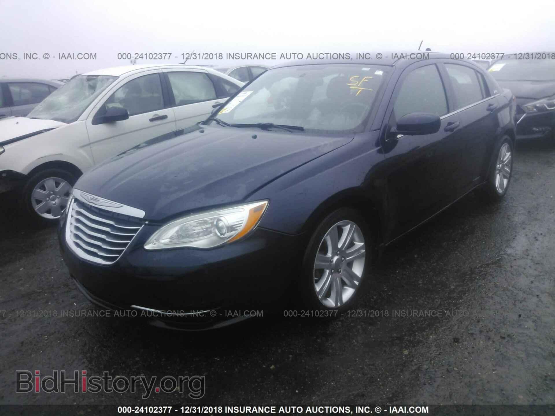 2012 CHRYSLER 200 - VIN: 1C3CCBBB8CN181360 - Фото 2
