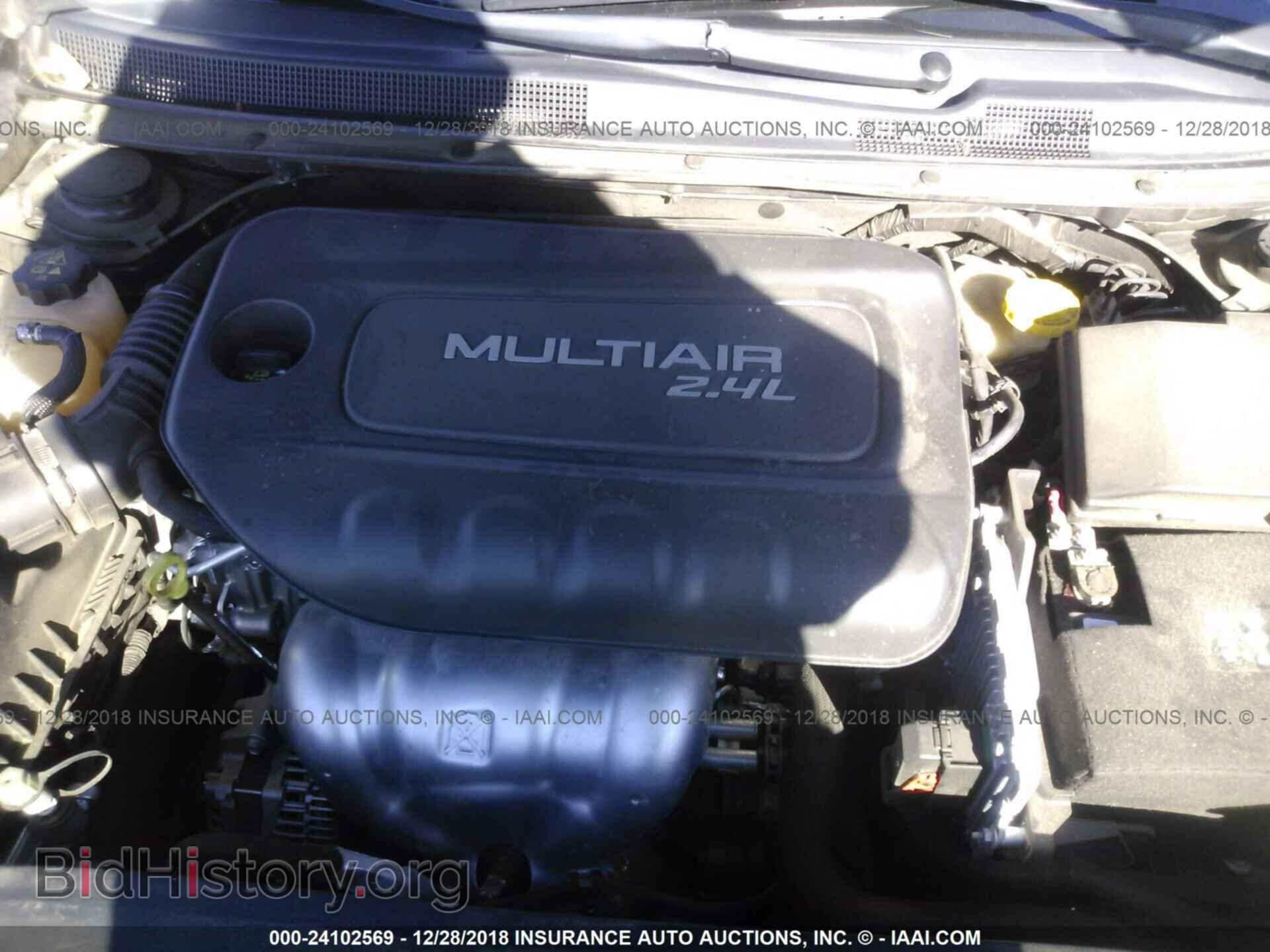 2016 CHRYSLER 200 - VIN: 1C3CCCAB3GN106787 - Фото 10