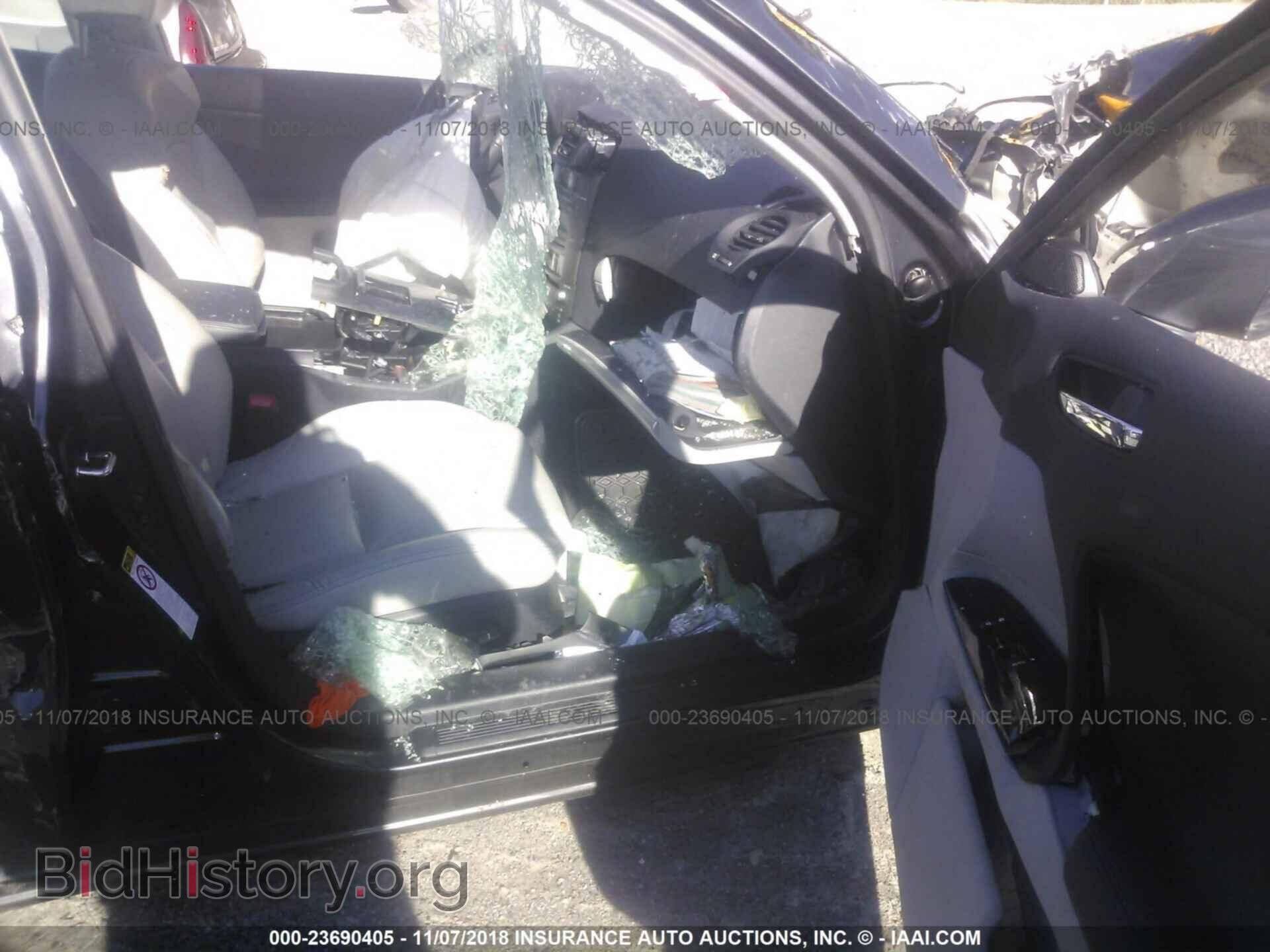 2011 LEXUS IS - VIN: JTHCF5C21B5052635 - Photo 5