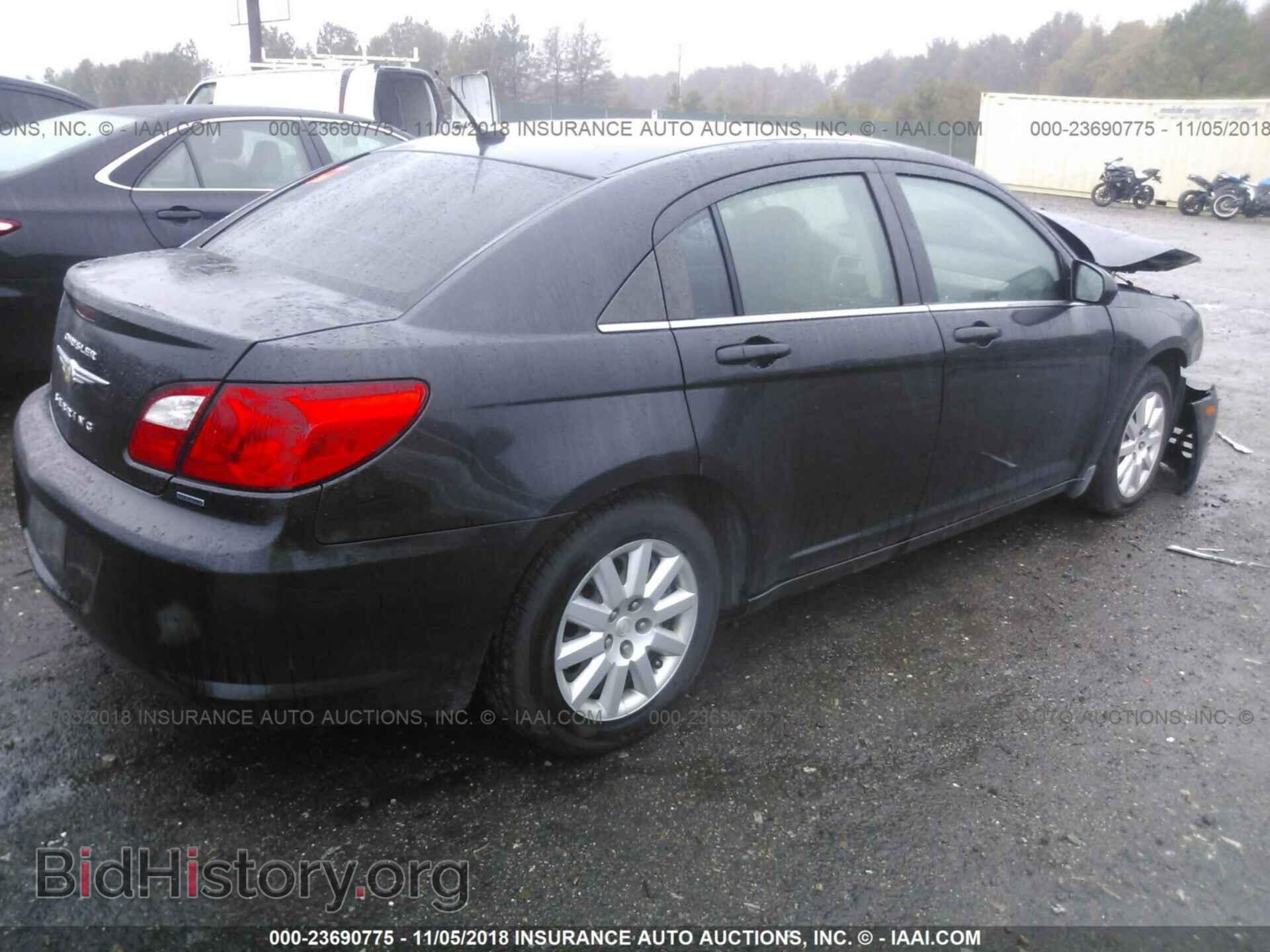 2009 CHRYSLER SEBRING - VIN: 1C3LC46B89N558106 - Фото 4
