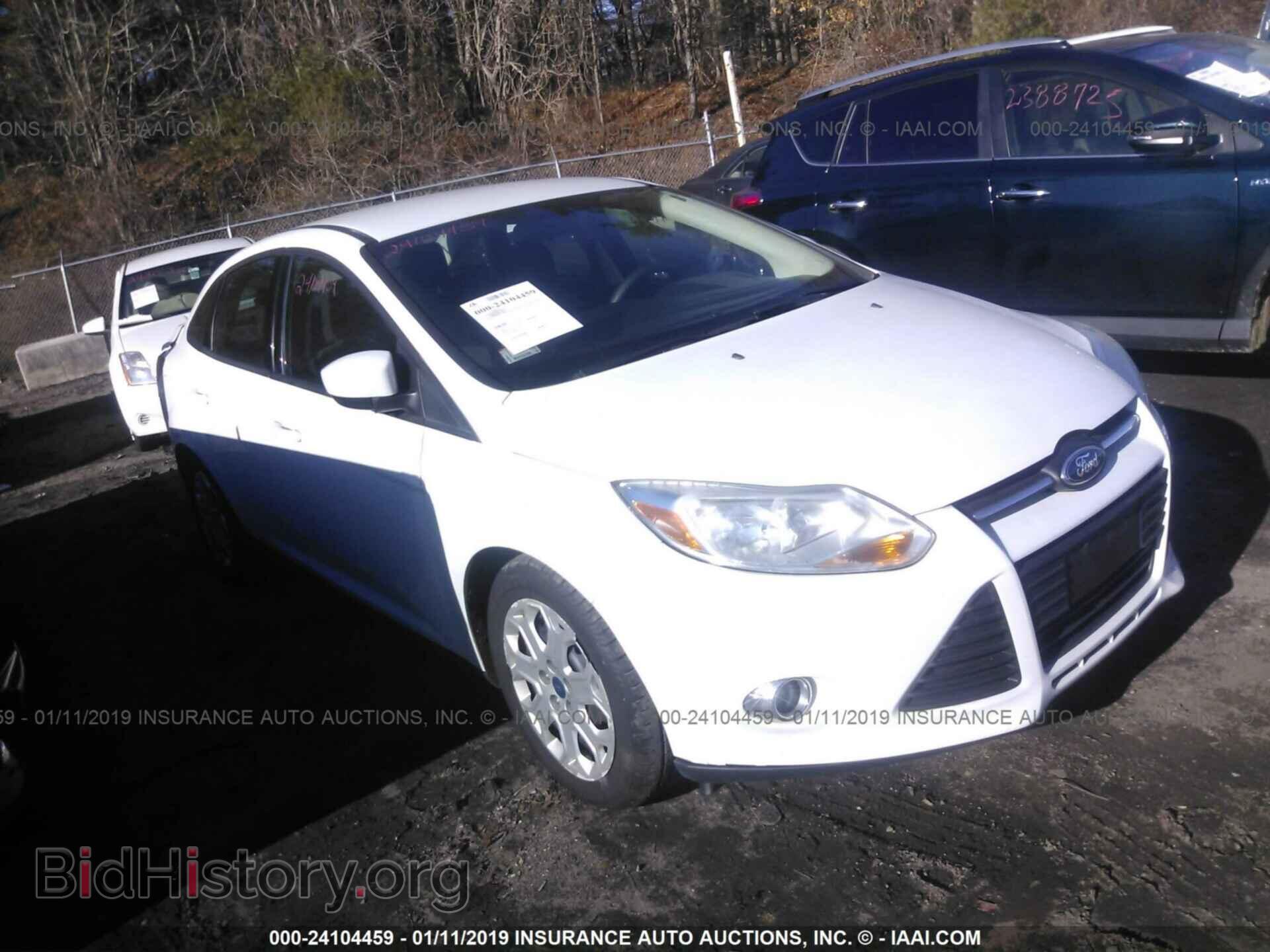 Photo 1FAHP3F25CL458120 - FORD FOCUS 2012