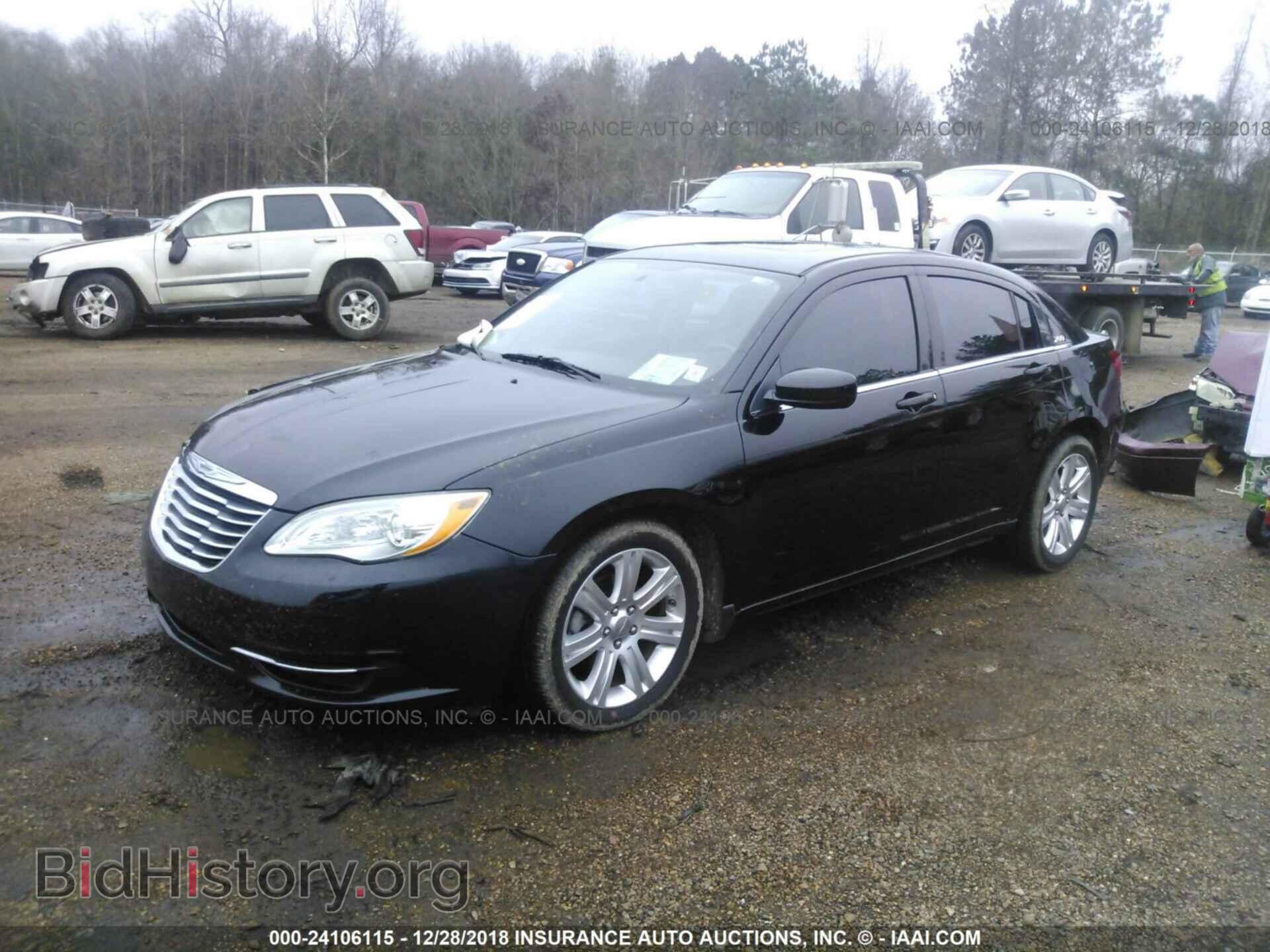 2012 CHRYSLER 200 - VIN: 1C3CCBBB8CN164350 - Photo 2