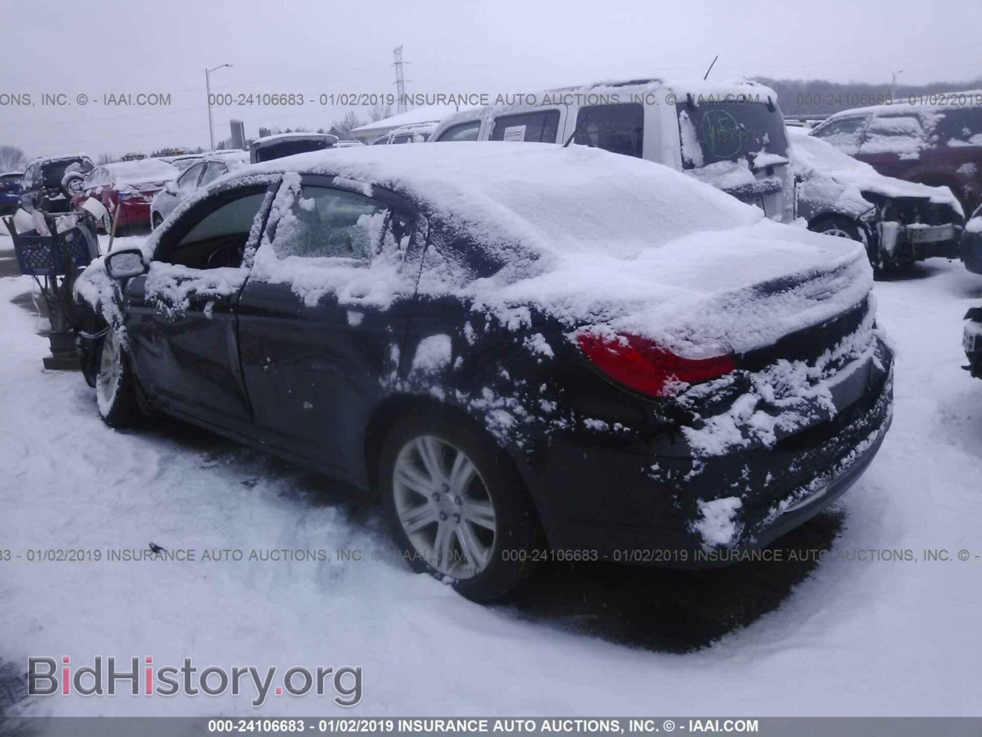 2013 CHRYSLER 200 - VIN: 1C3CCBBB5DN735486 - Фото 3