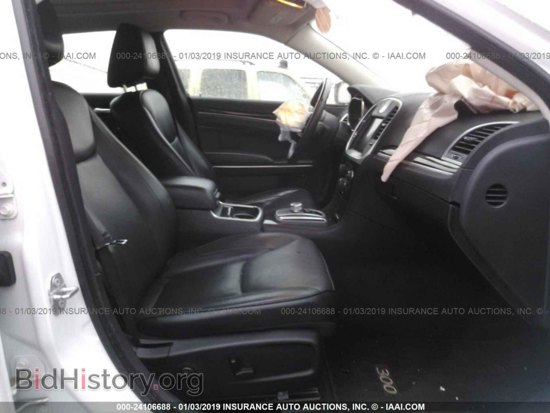 2016 CHRYSLER 300C - VIN: 2C3CCAEGXGH219879 - Фото 5