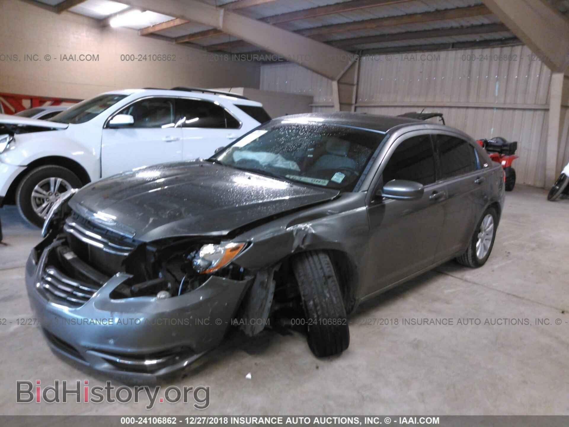2012 CHRYSLER 200 - VIN: 1C3CCBBB9CN162266 - Фото 2