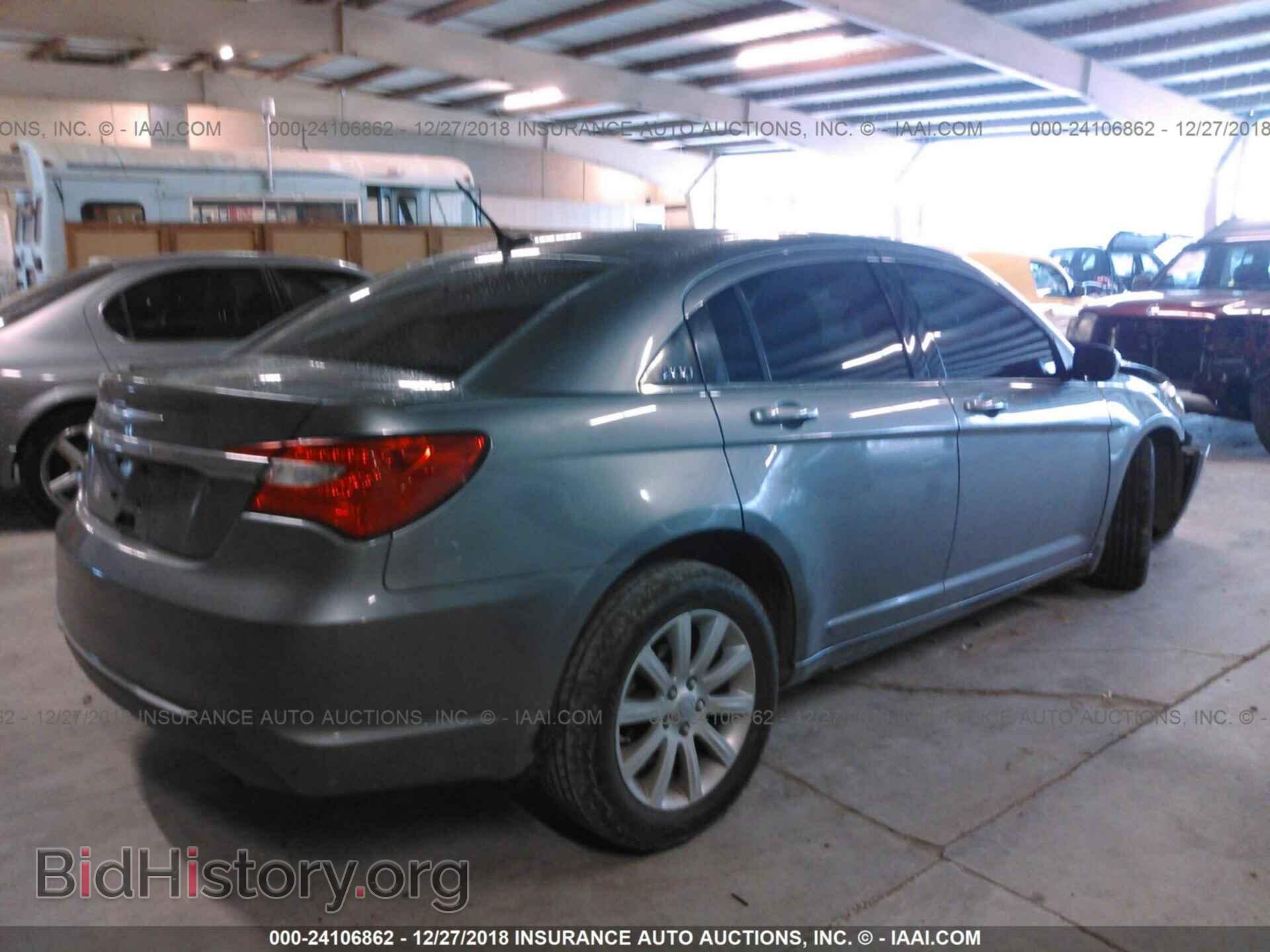 2012 CHRYSLER 200 - VIN: 1C3CCBBB9CN162266 - Фото 4