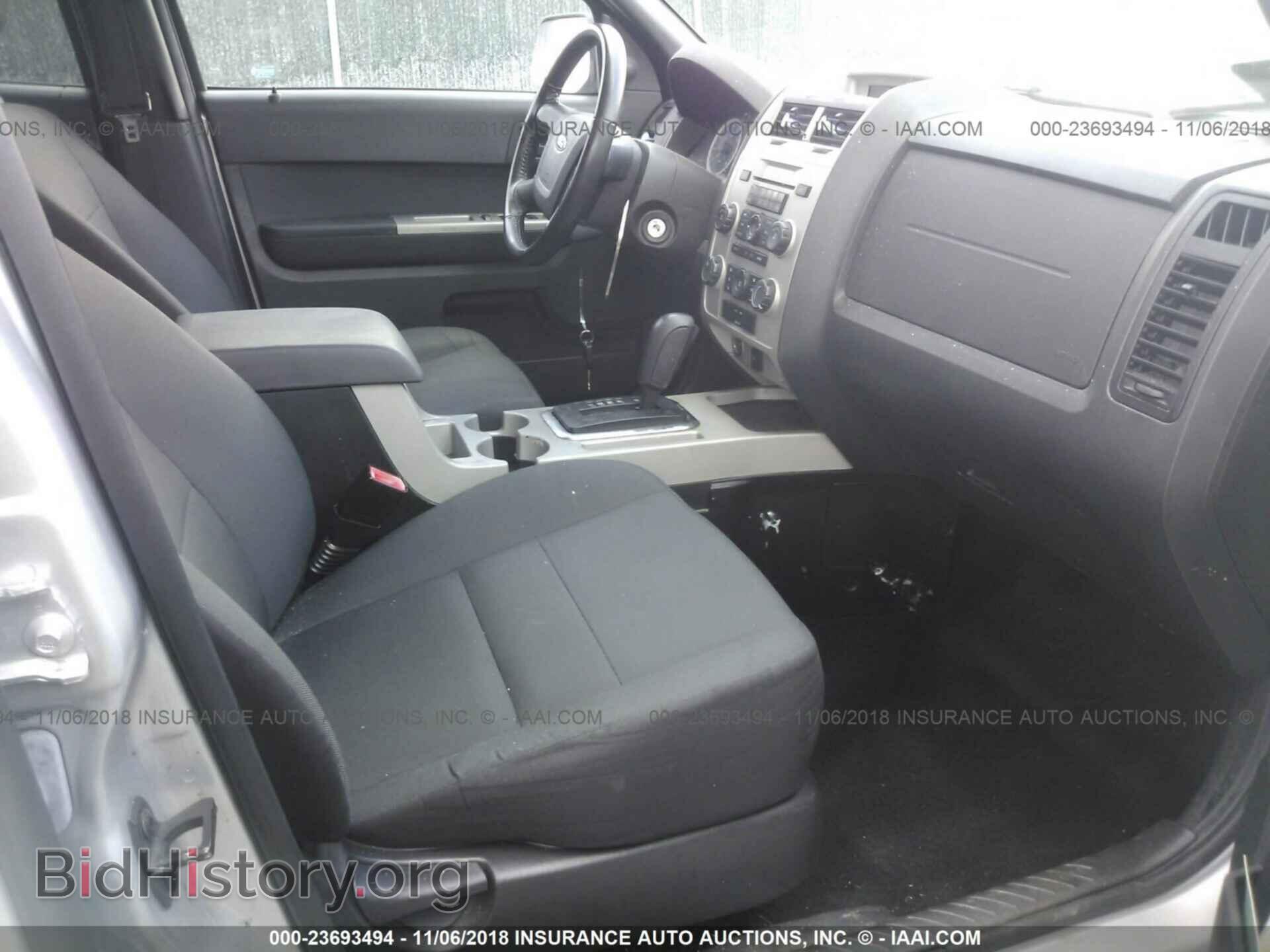 2011 Ford Escape - VIN: 1FMCU9D75BKC11727 - Фото 5