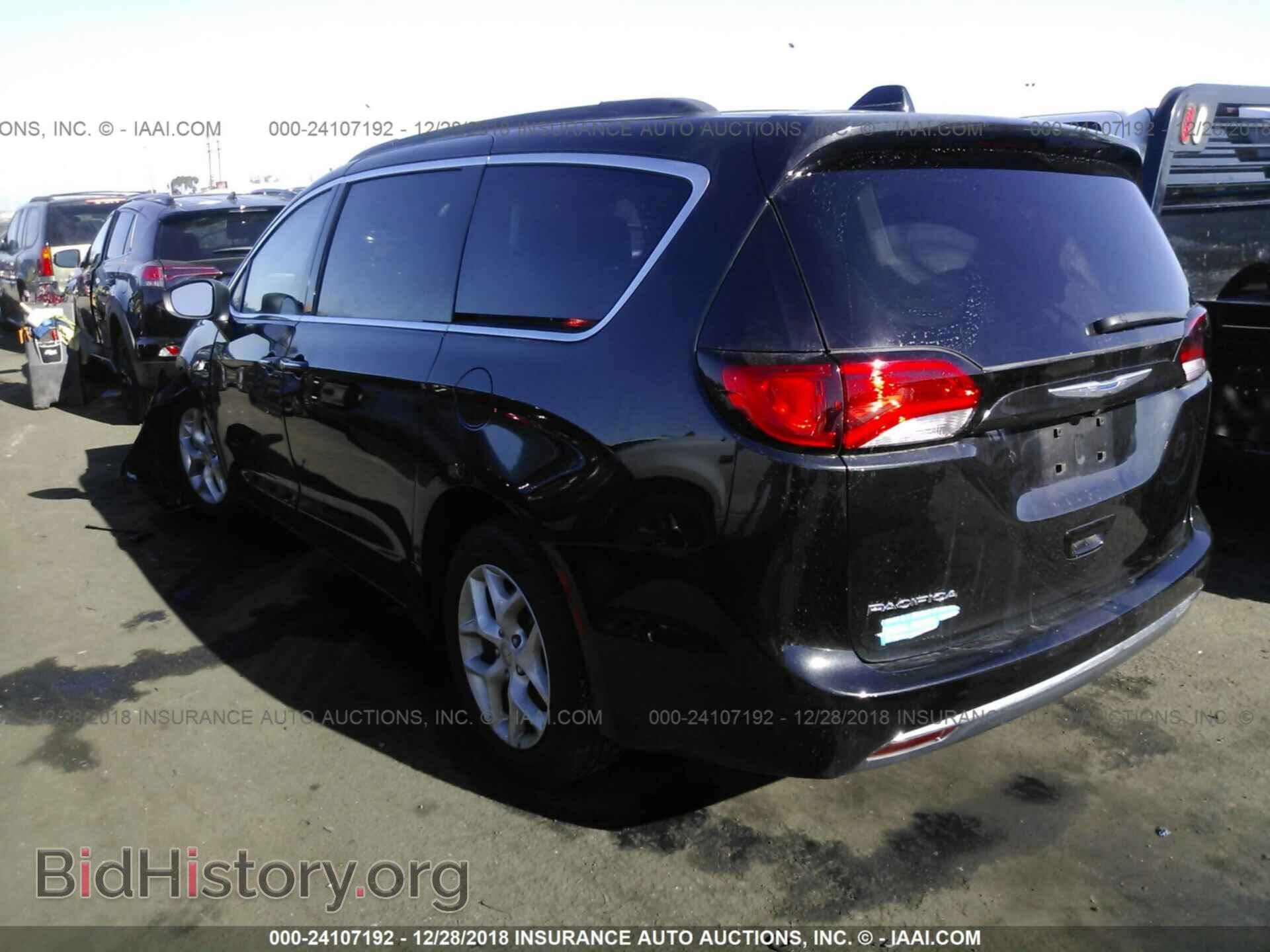 2017 CHRYSLER PACIFICA - VIN: 2C4RC1BG8HR824165 - Фото 3