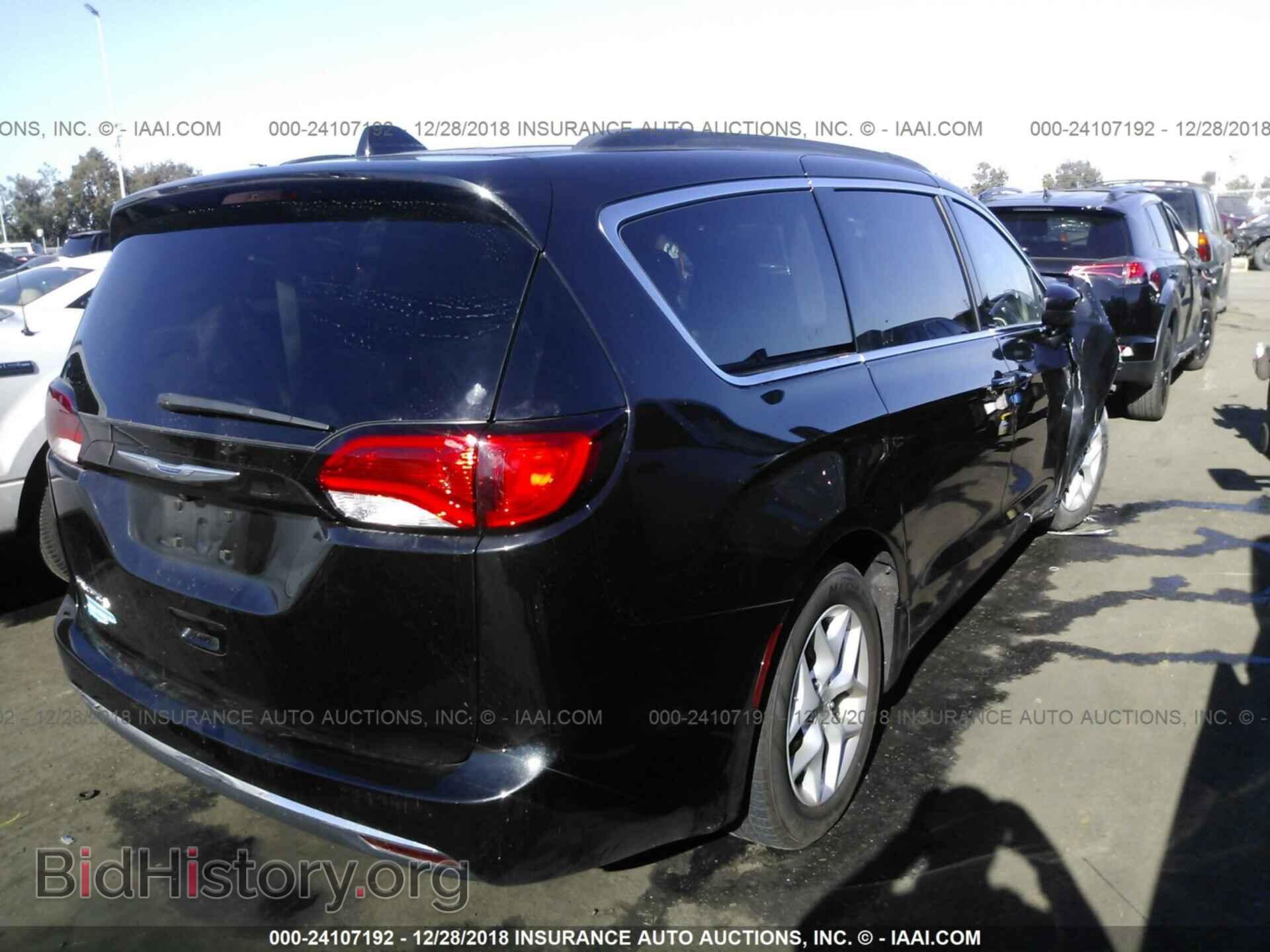2017 CHRYSLER PACIFICA - VIN: 2C4RC1BG8HR824165 - Фото 4